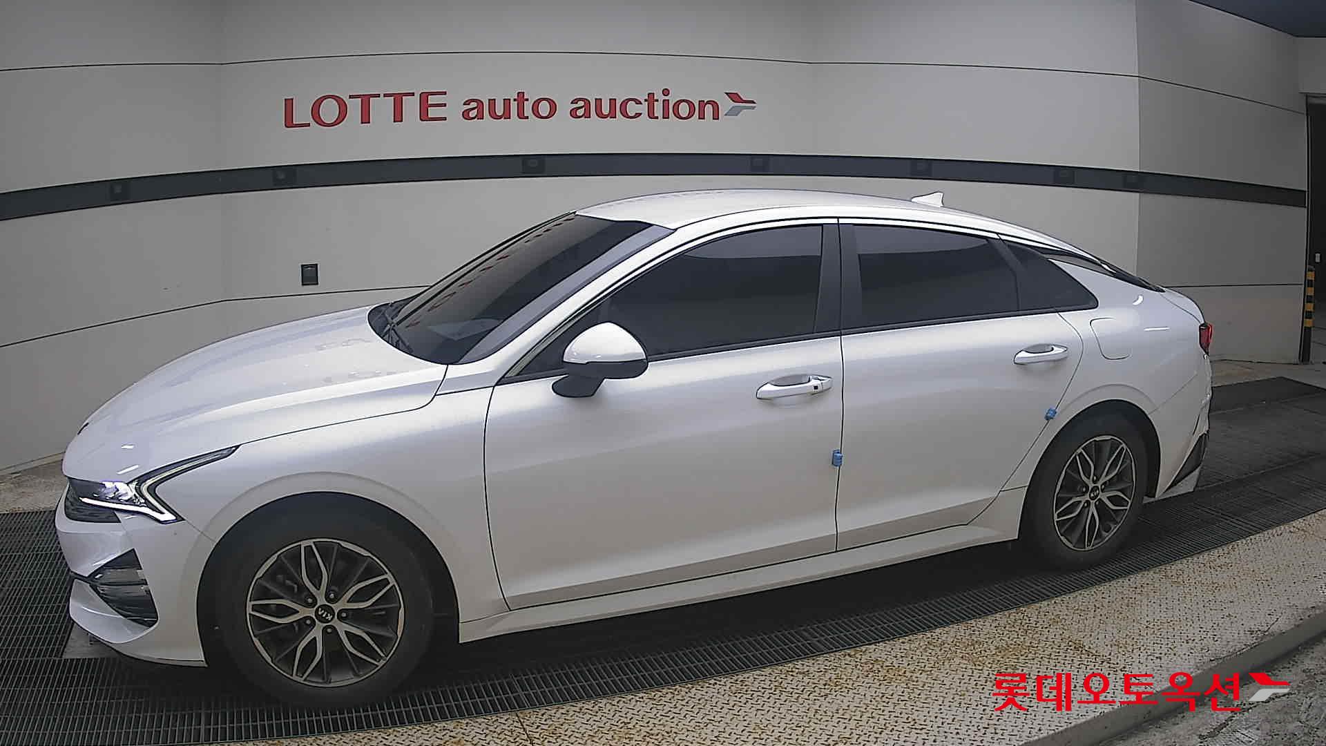 2020 - kia k5