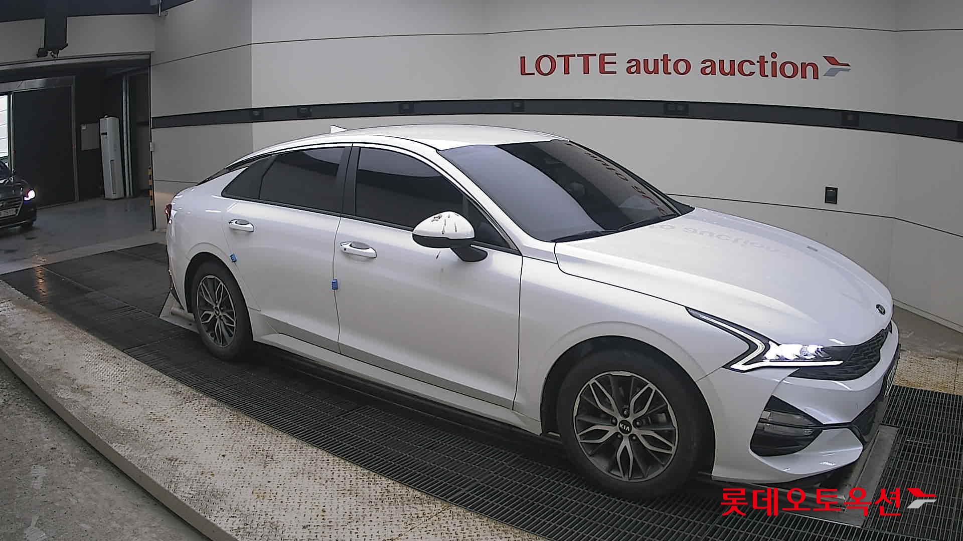 2020 - kia k5