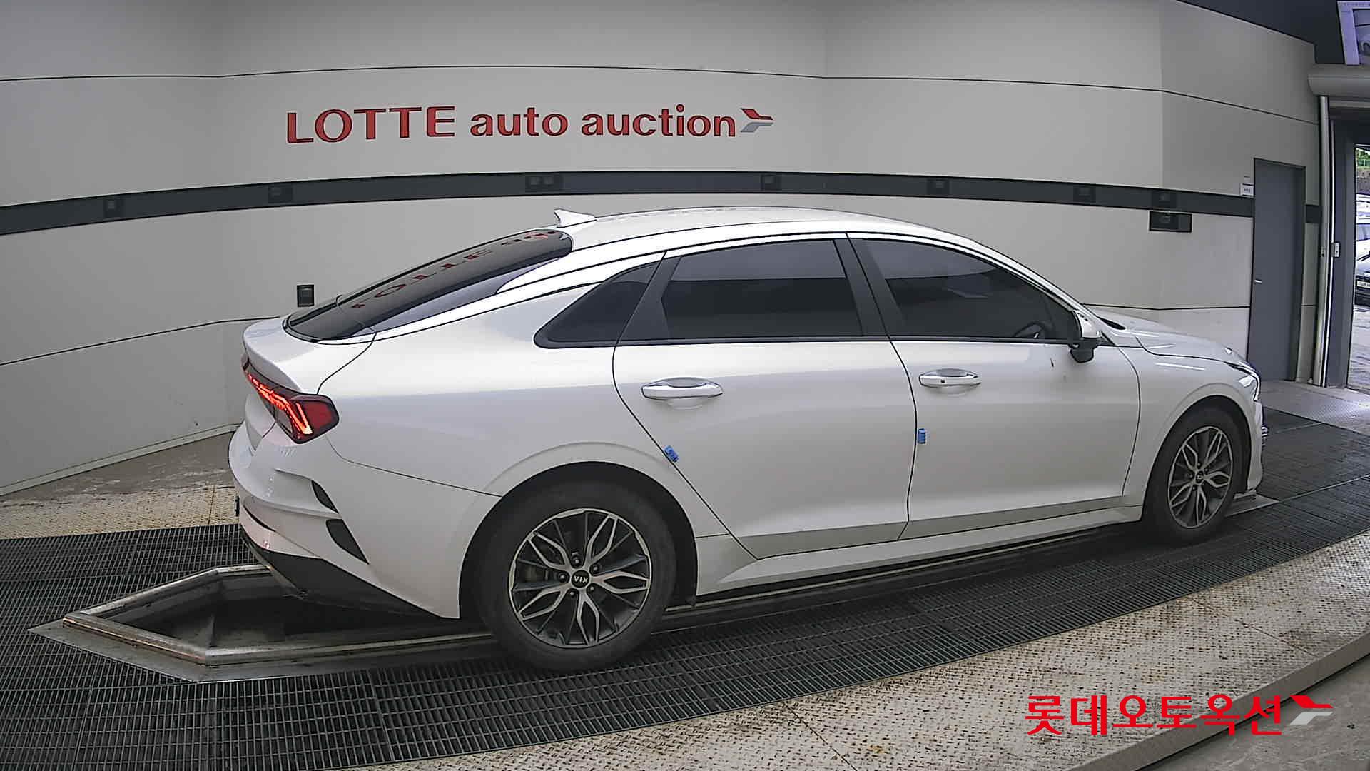 2020 - kia k5