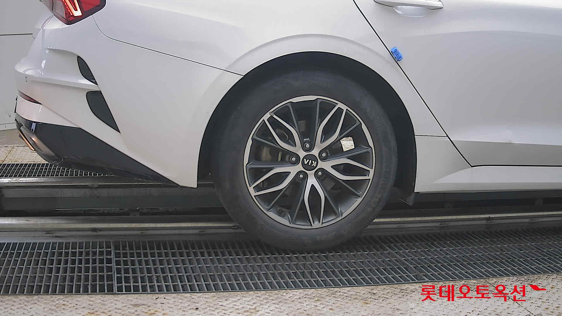 2020 - kia k5