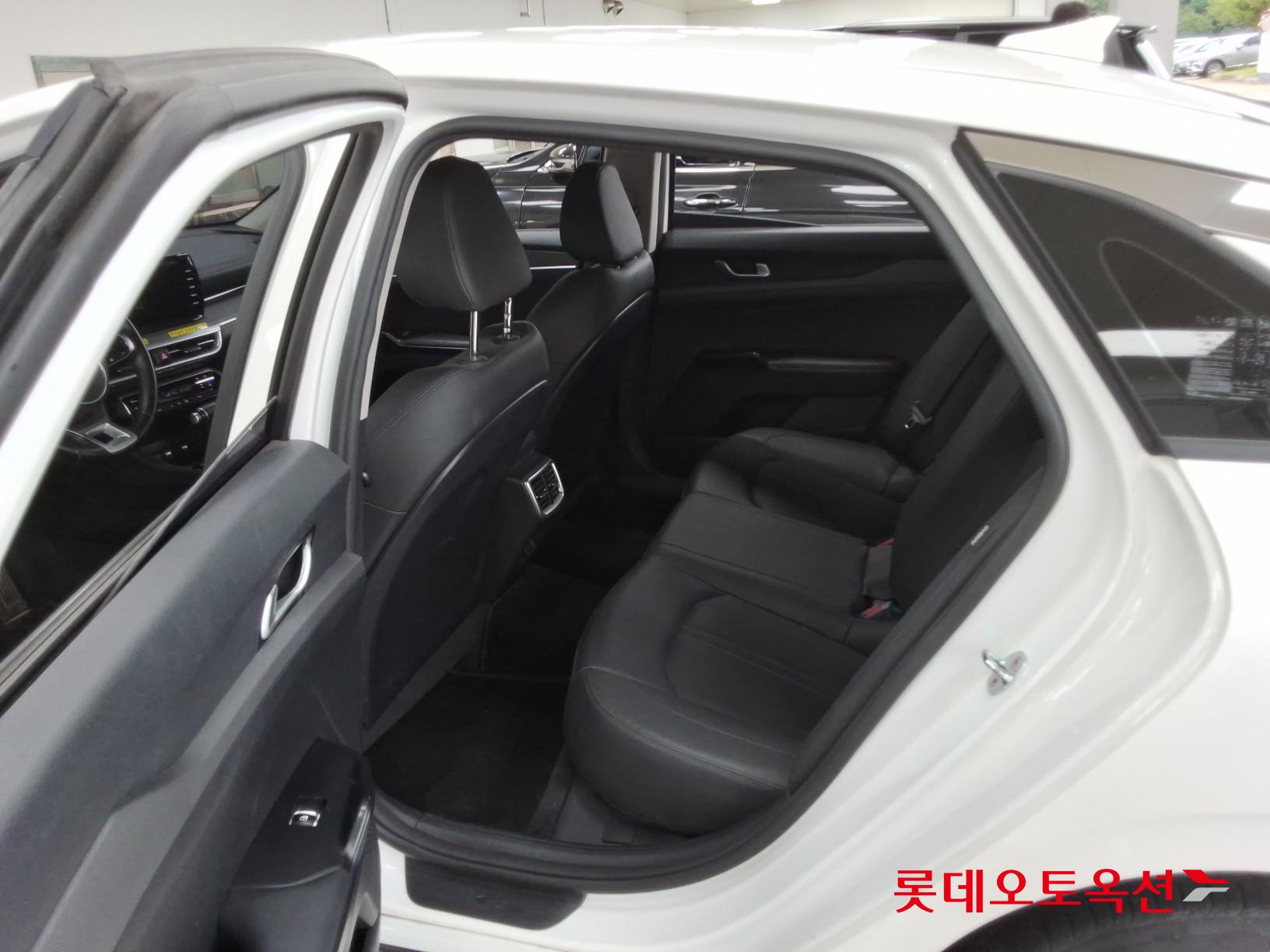 2020 - kia k5