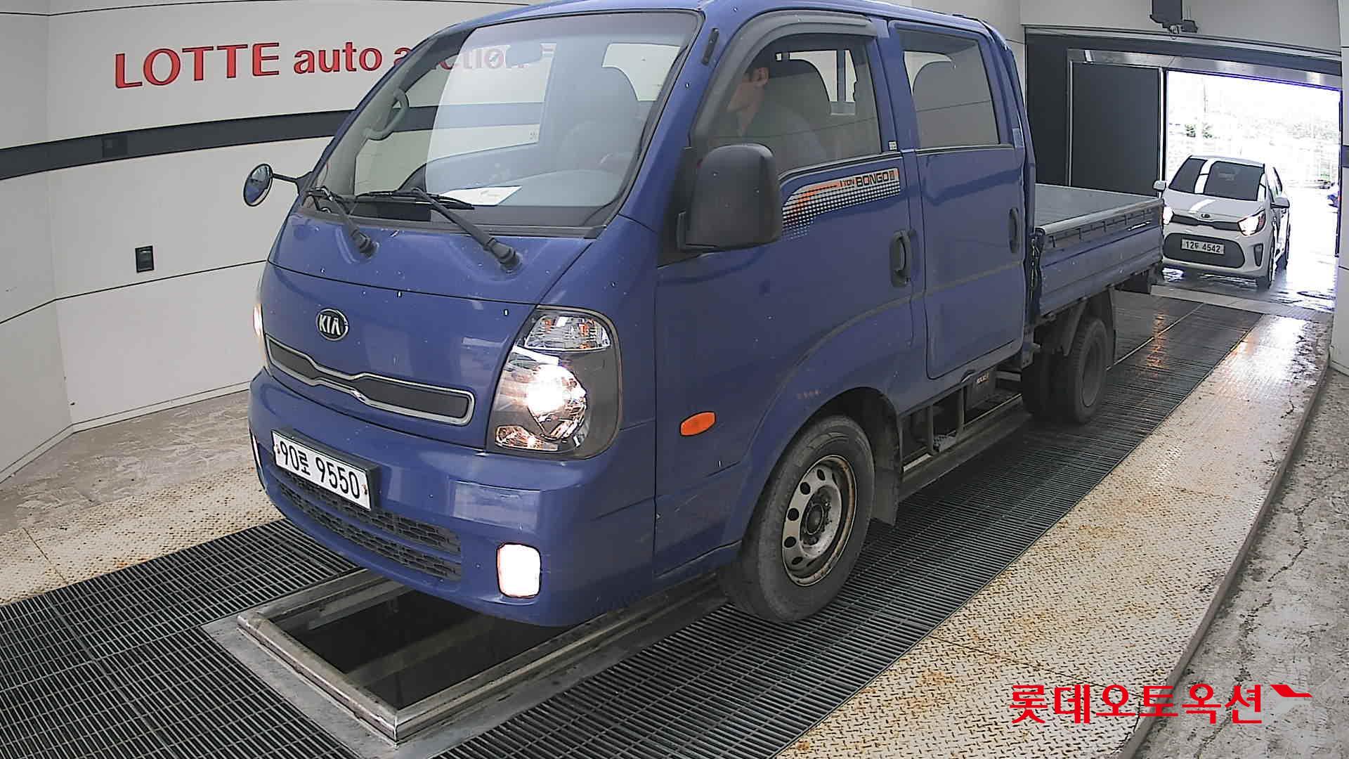 2015 - kia bongo