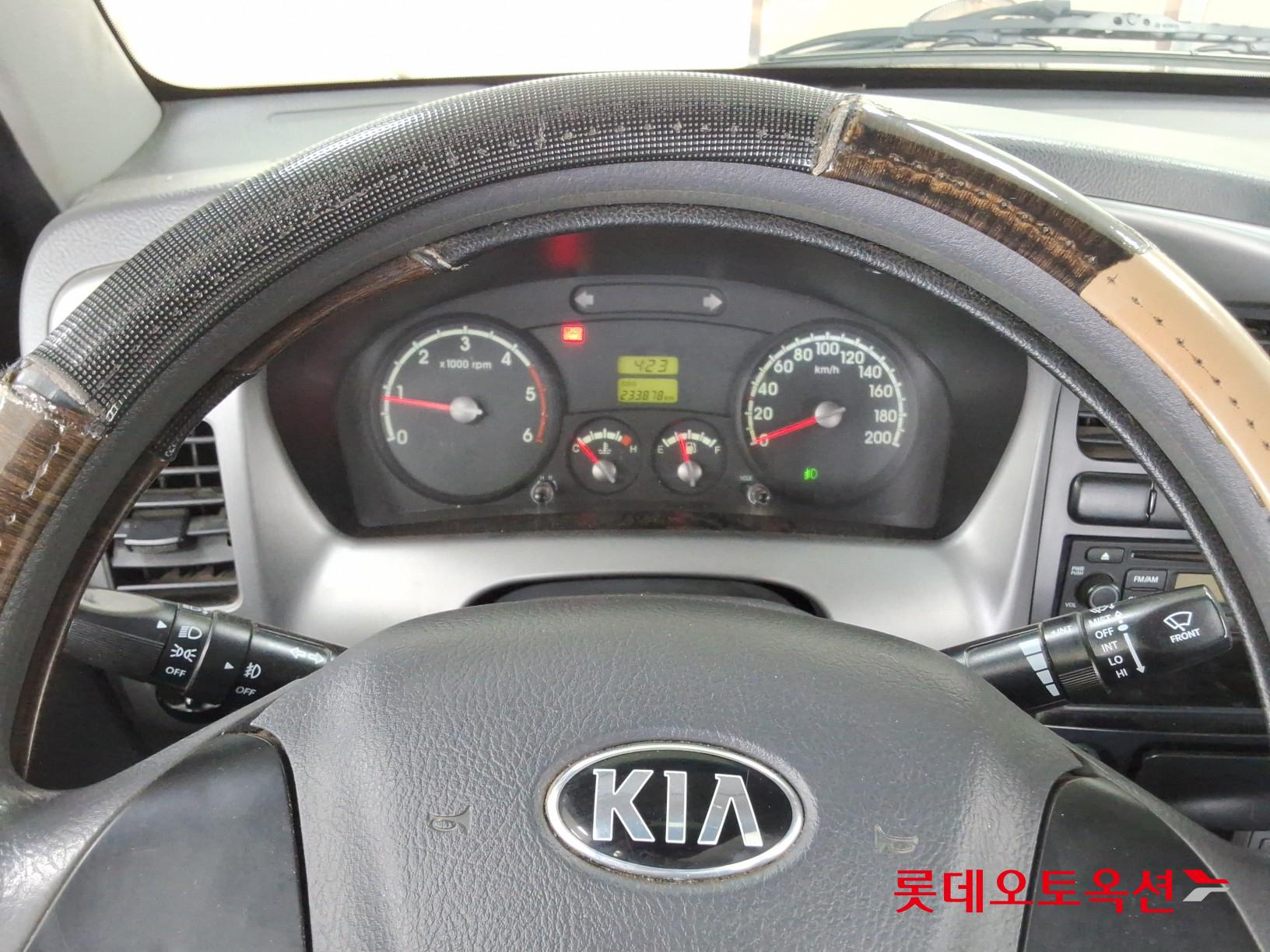2015 - kia bongo
