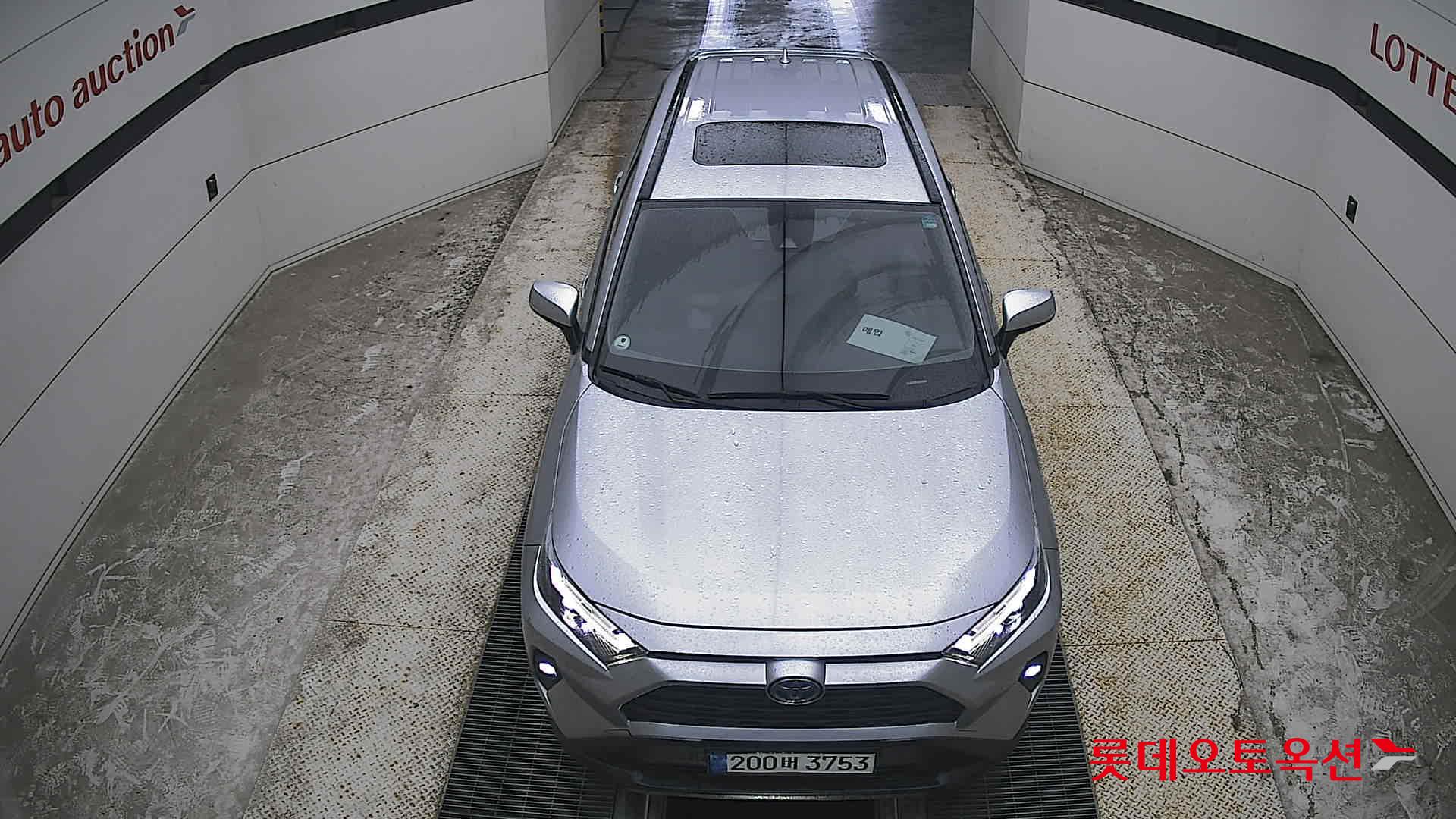 2022 - toyota rav4