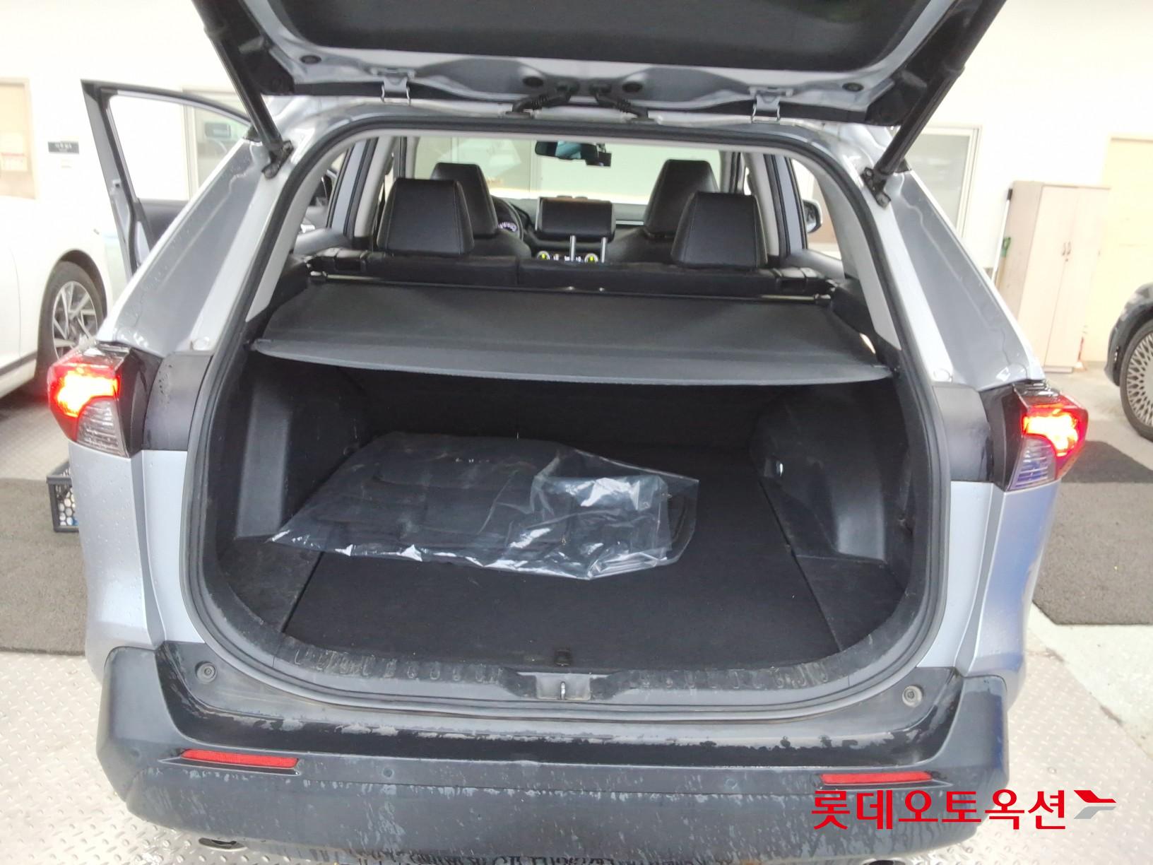 2022 - toyota rav4