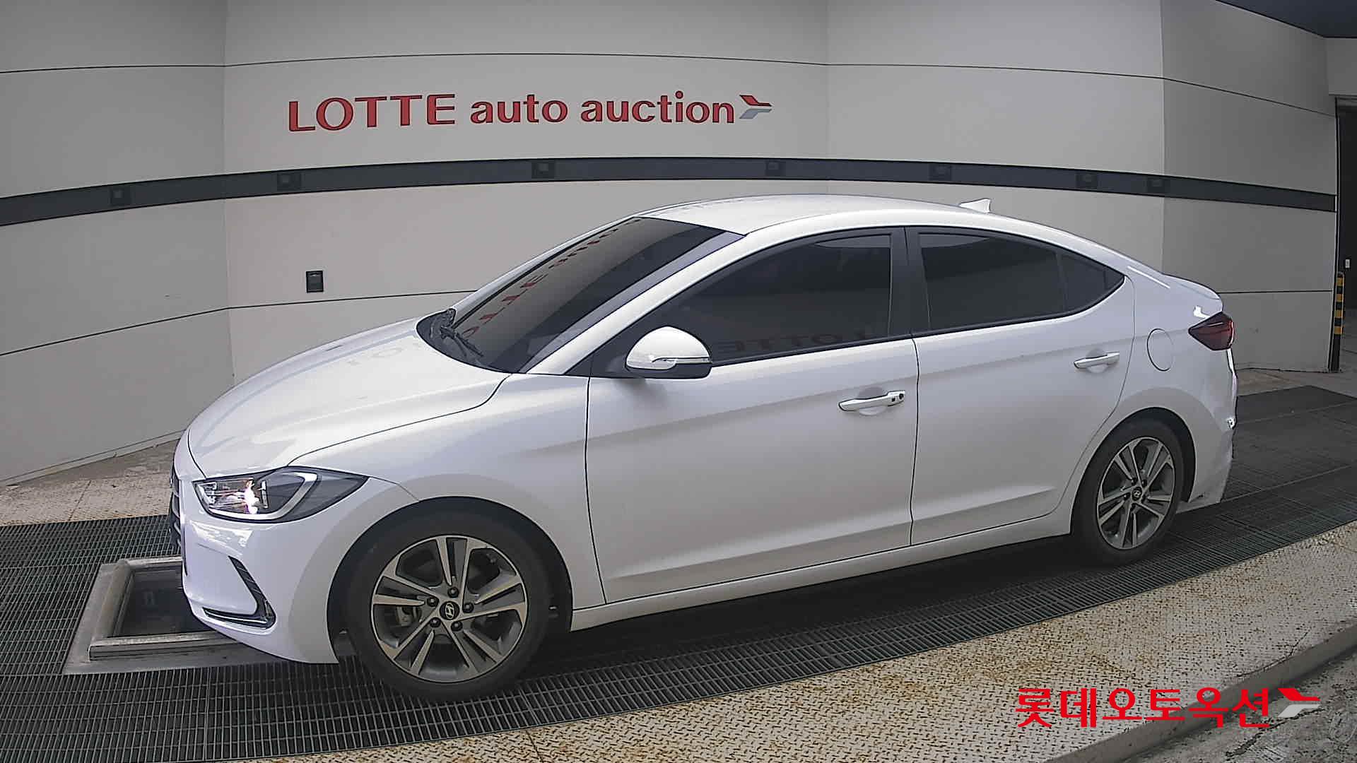 2018 - hyundai avante