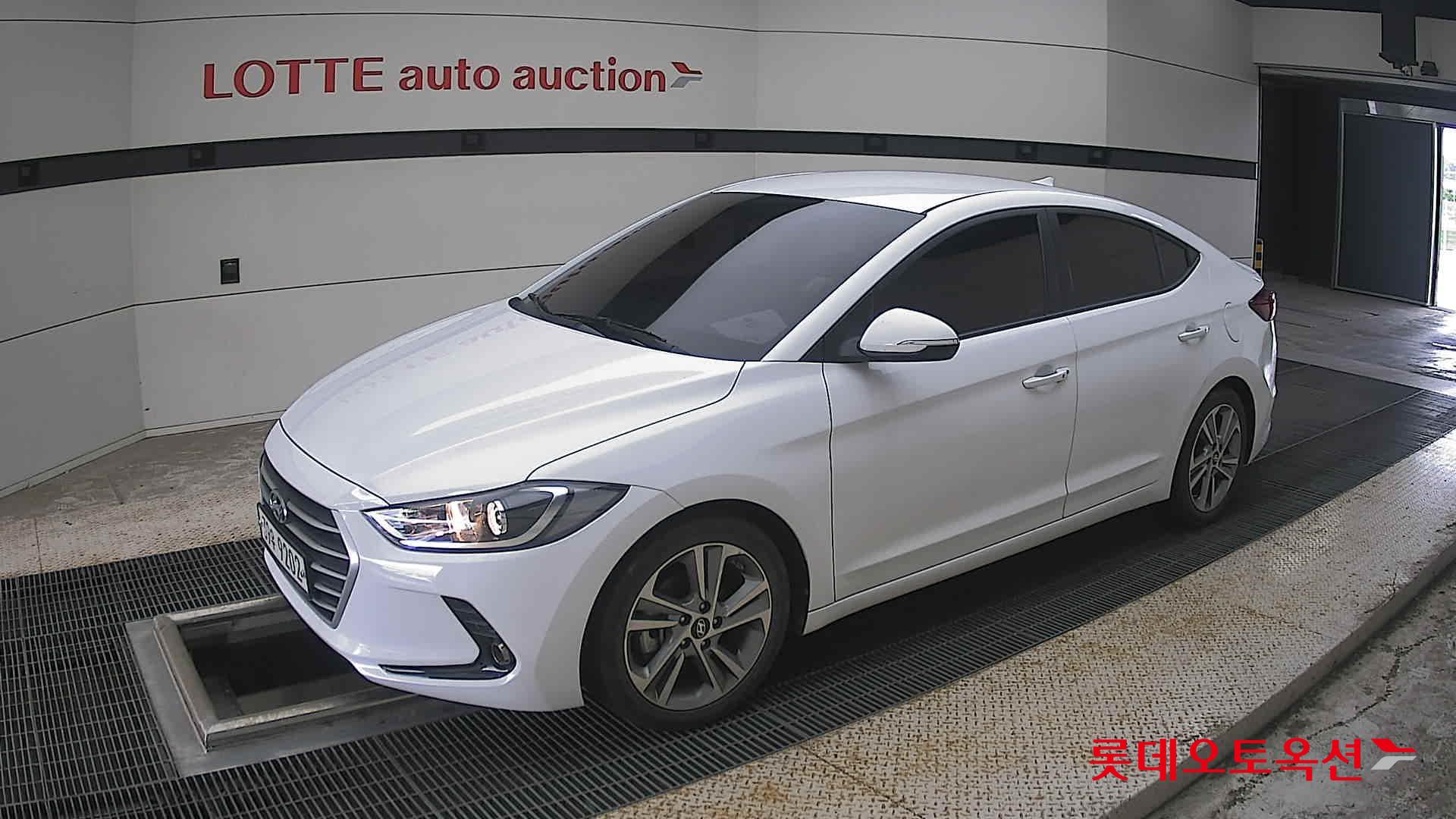 2018 - hyundai avante
