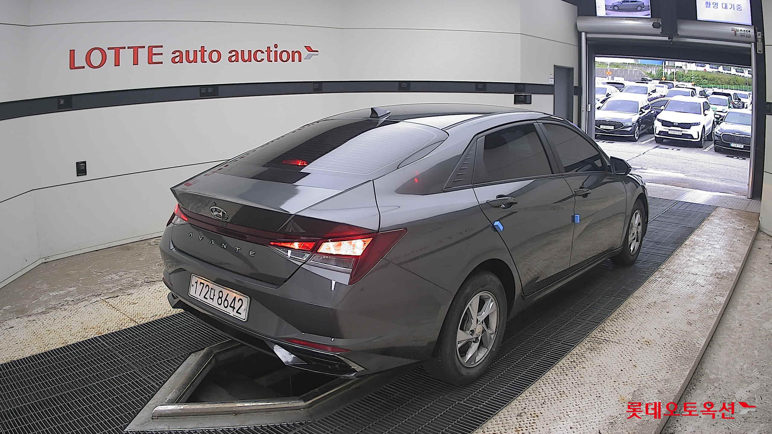 2021 - hyundai avante