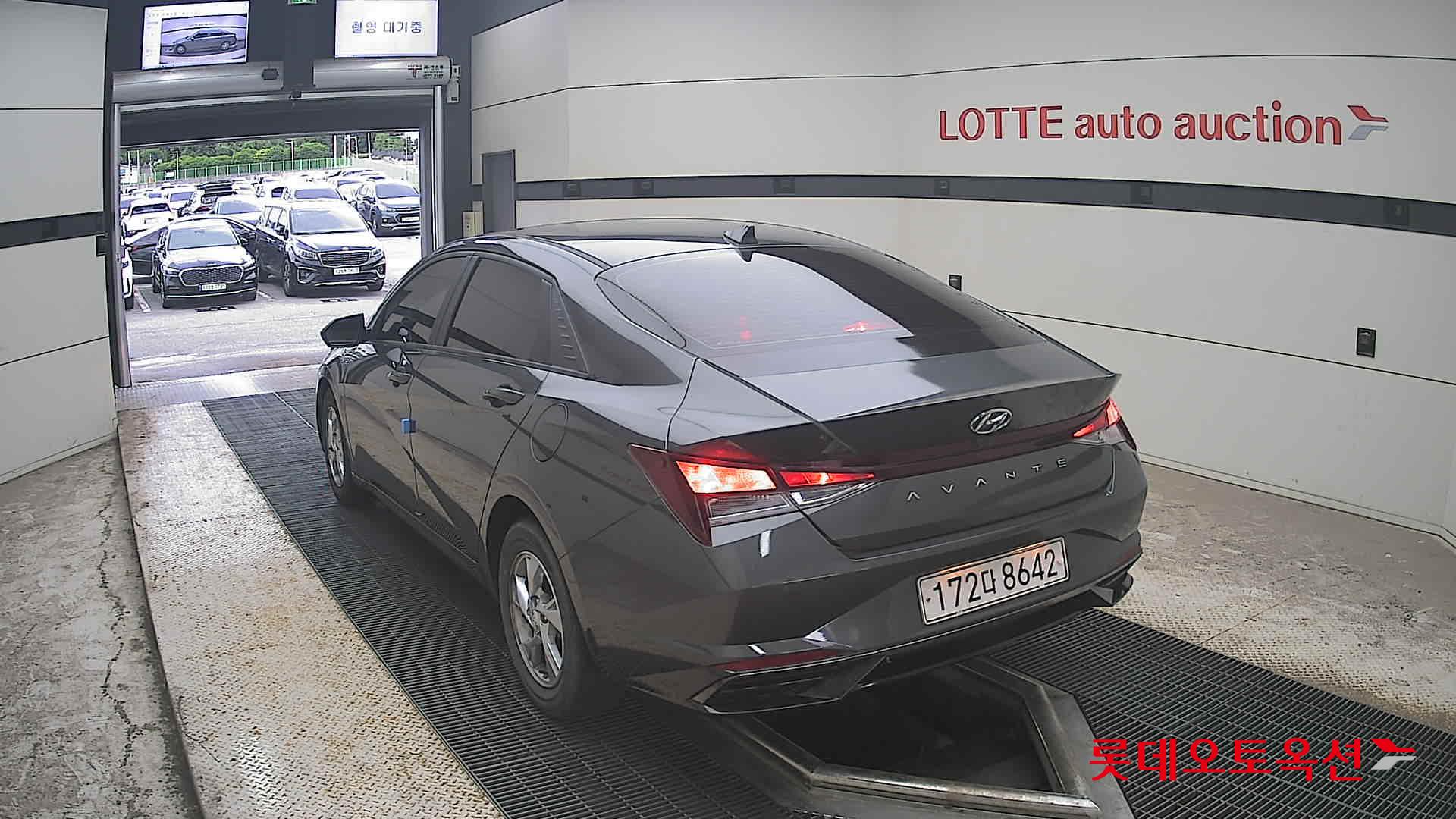 2021 - hyundai avante