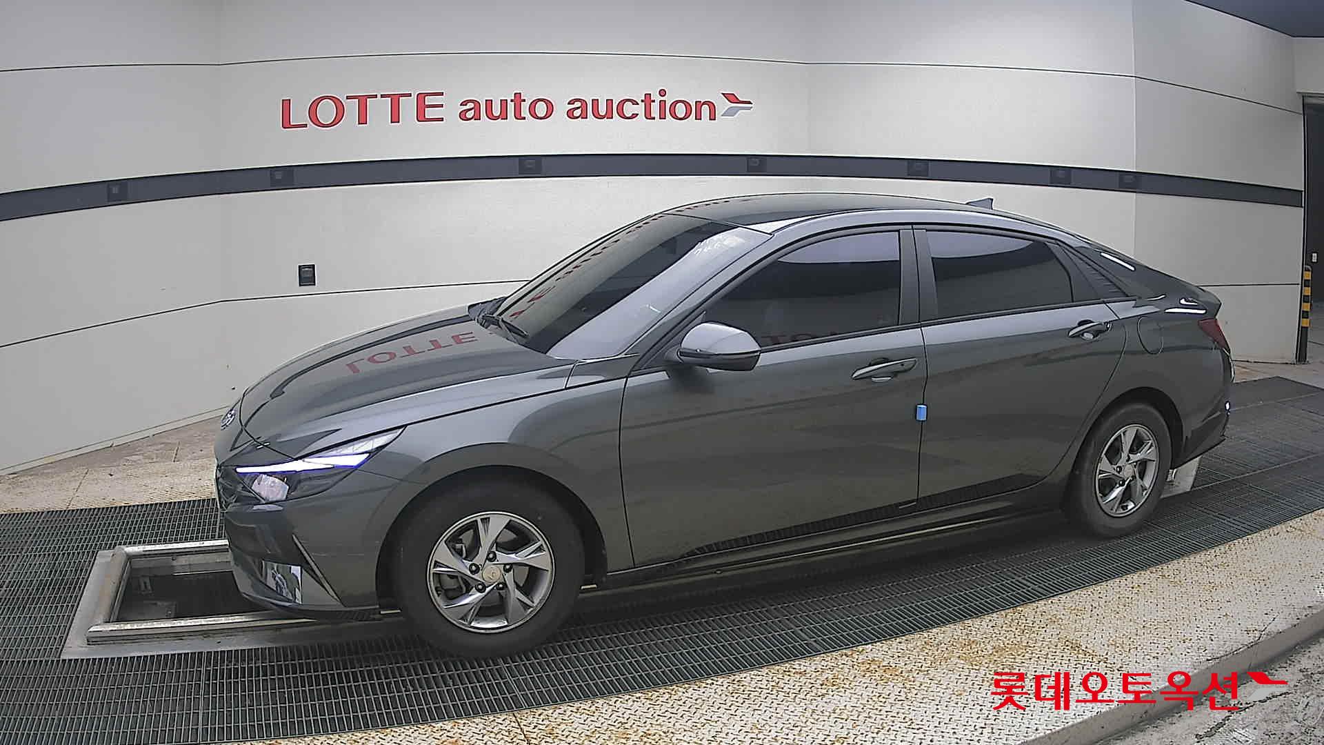 2021 - hyundai avante