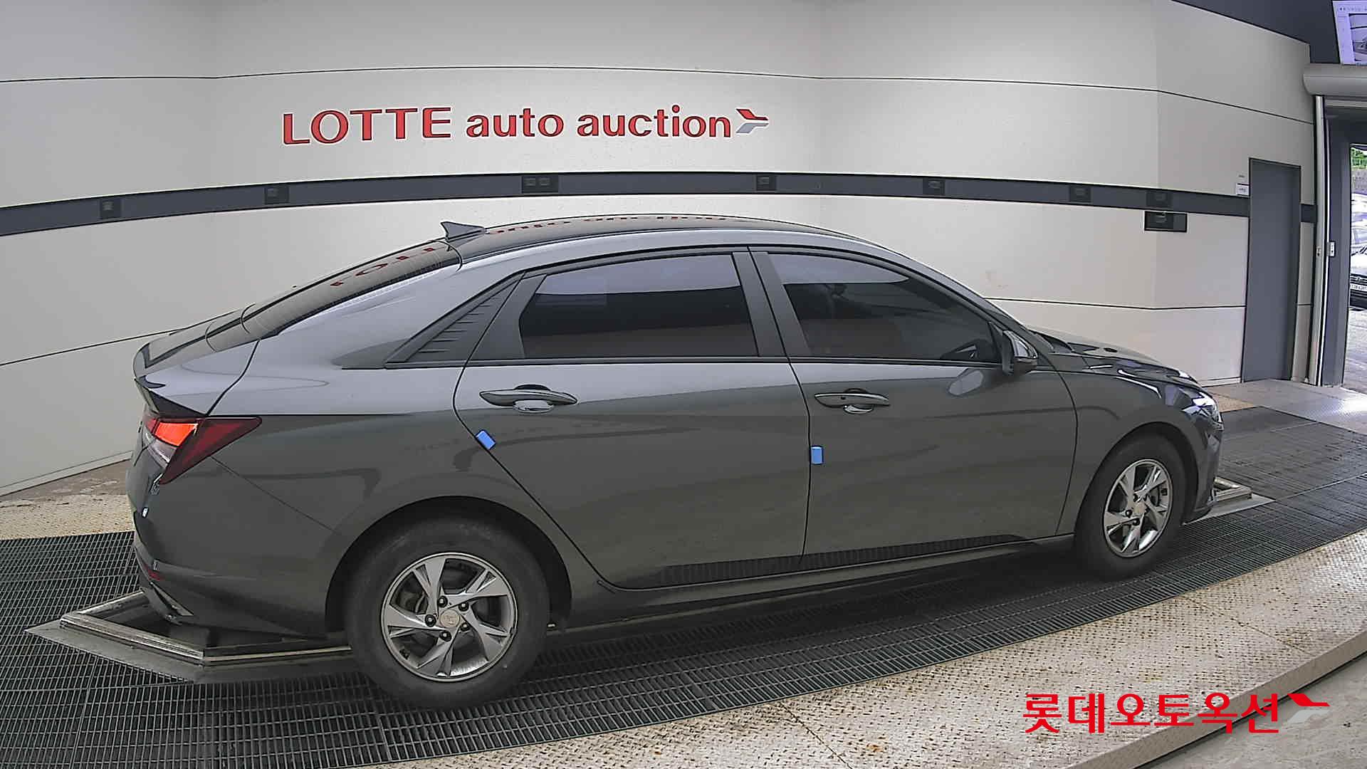 2021 - hyundai avante