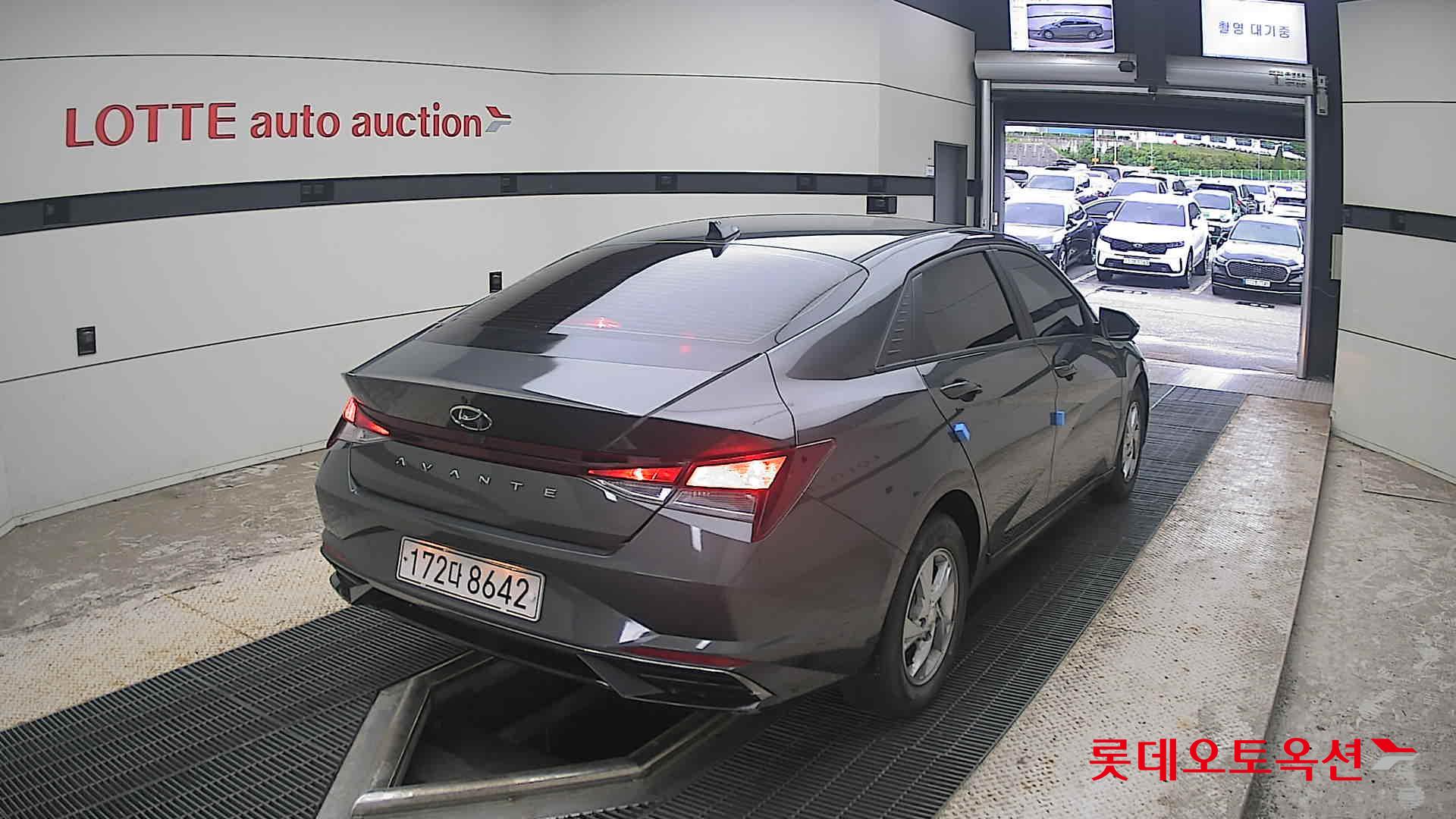 2021 - hyundai avante