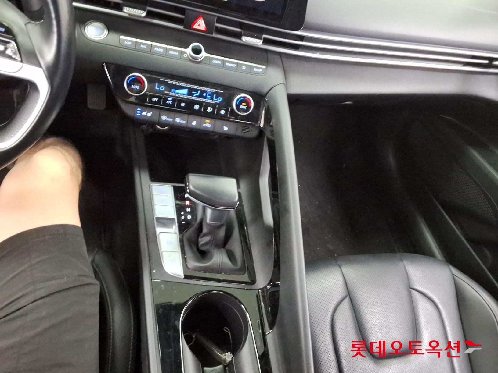 2021 - hyundai avante