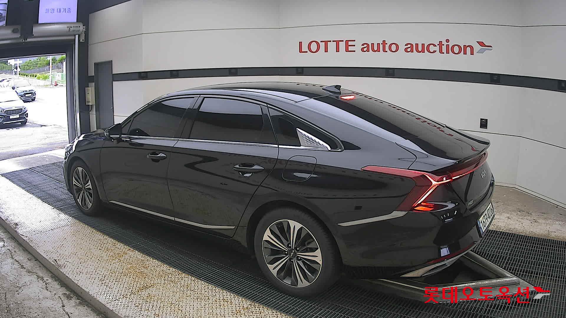 2022 - kia k8