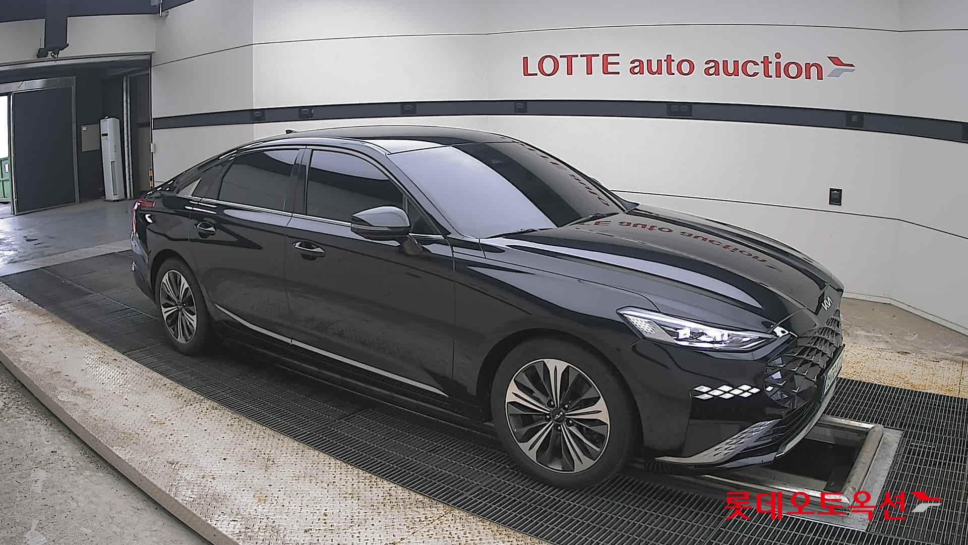 2022 - kia k8