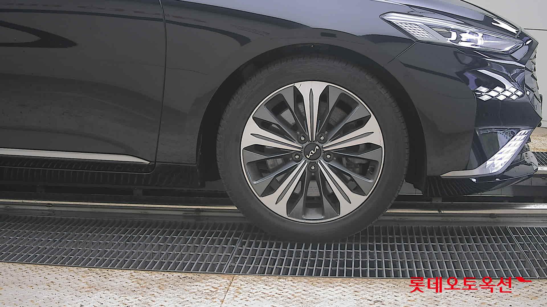 2022 - kia k8