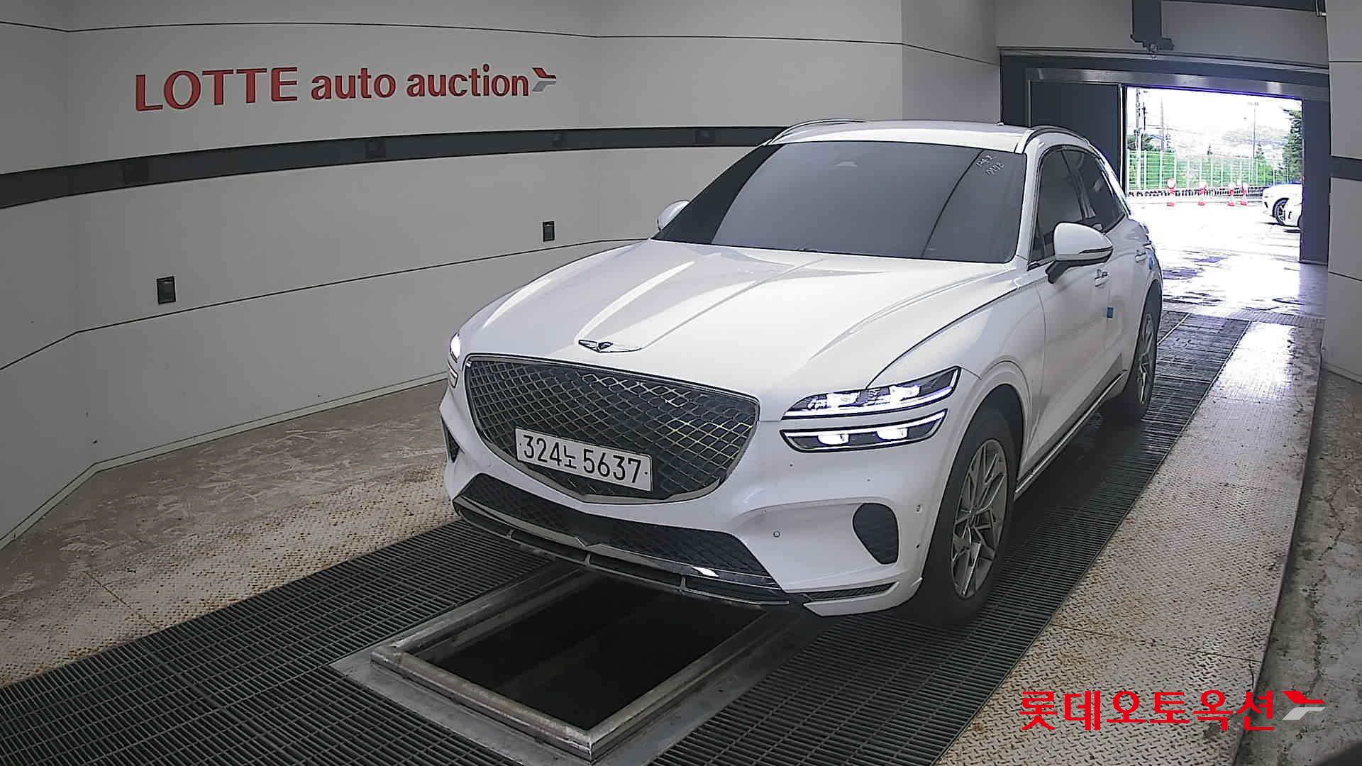 2023 - genesis gv70