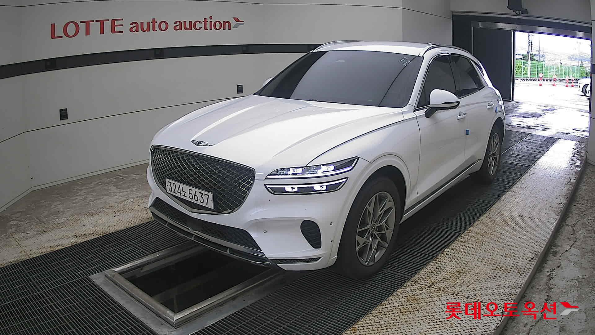 2023 - genesis gv70