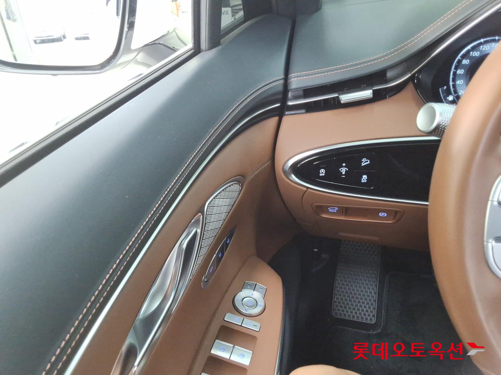 2023 - genesis gv70