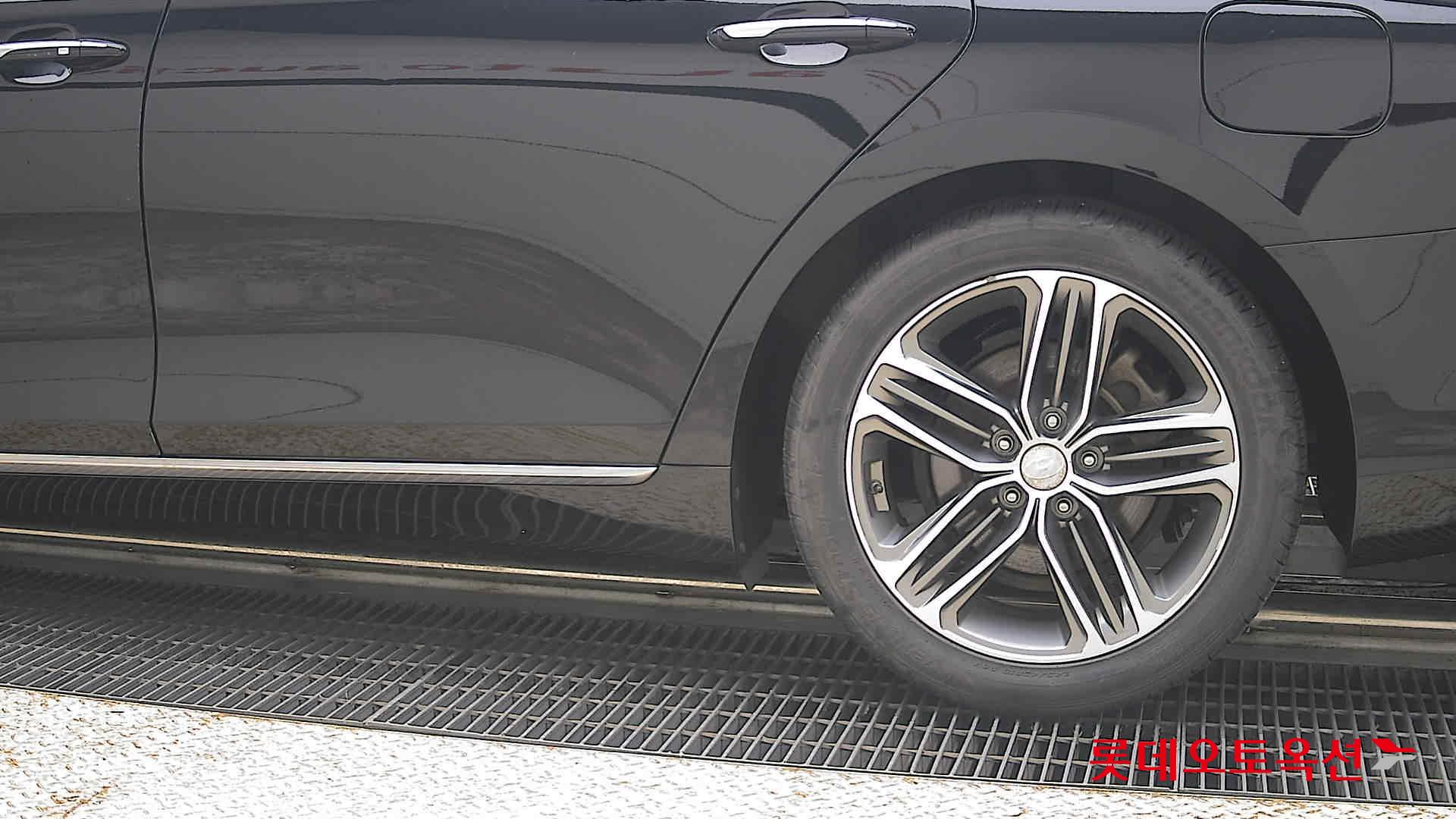 2019 - hyundai grandeur