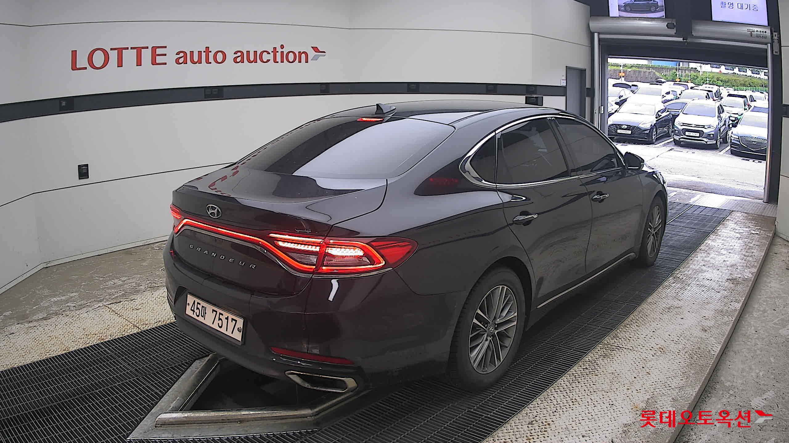 2017 - hyundai grandeur