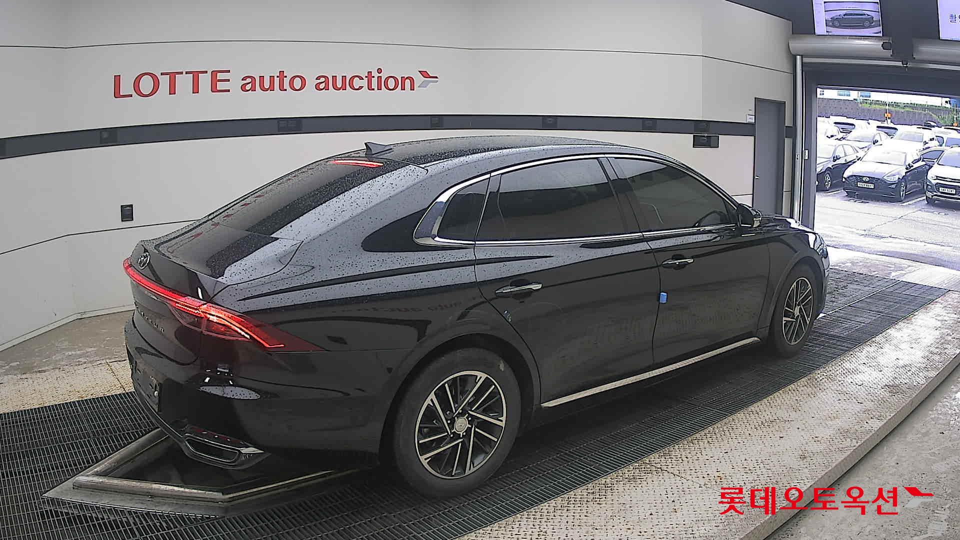 2020 - hyundai grandeur