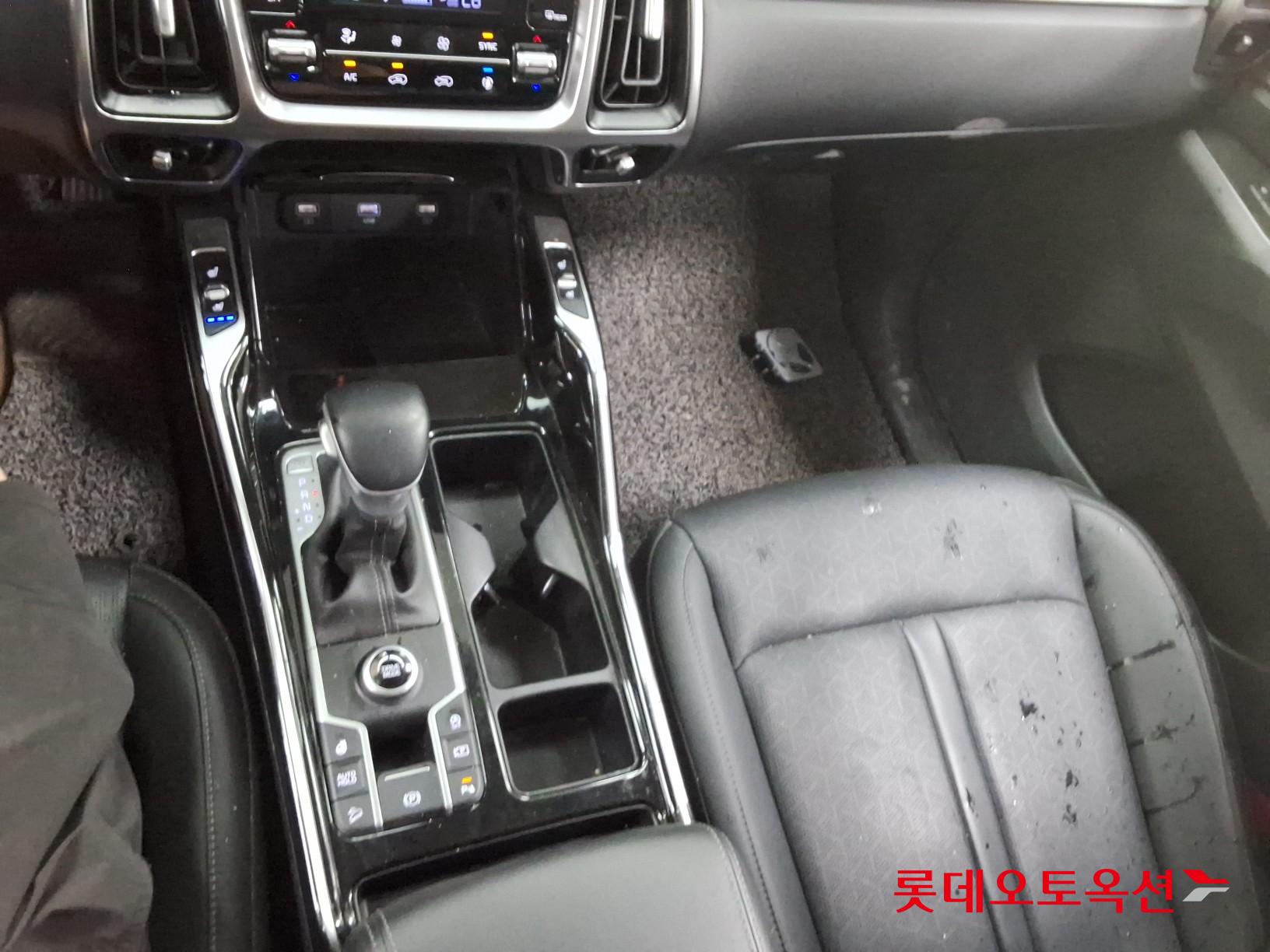 2021 - kia sorento