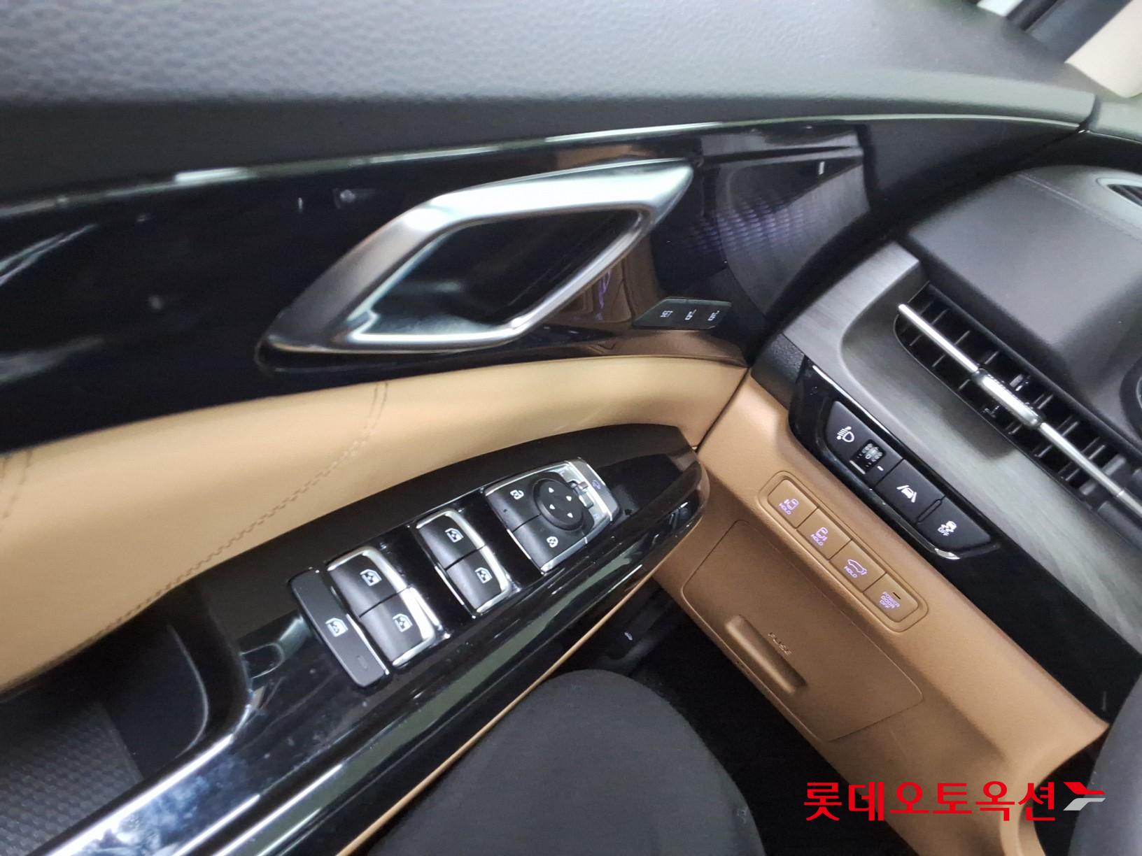 2023 - kia carnival