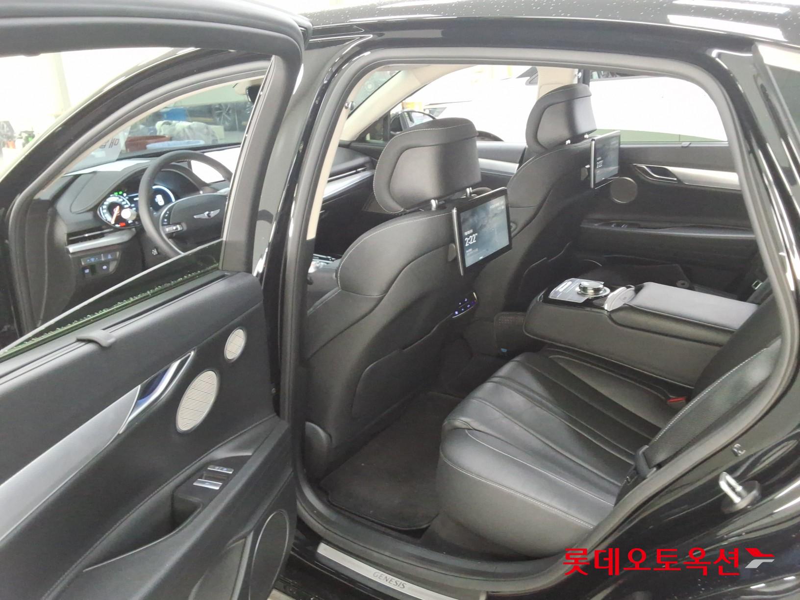 2023 - genesis g80