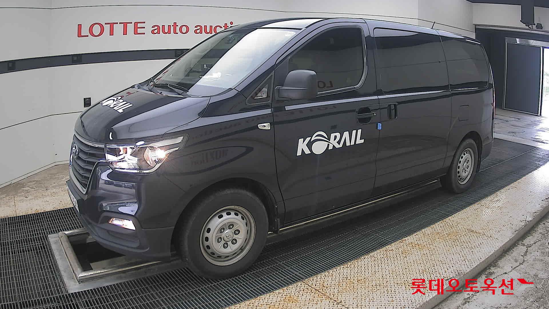 2021 - hyundai grand starex