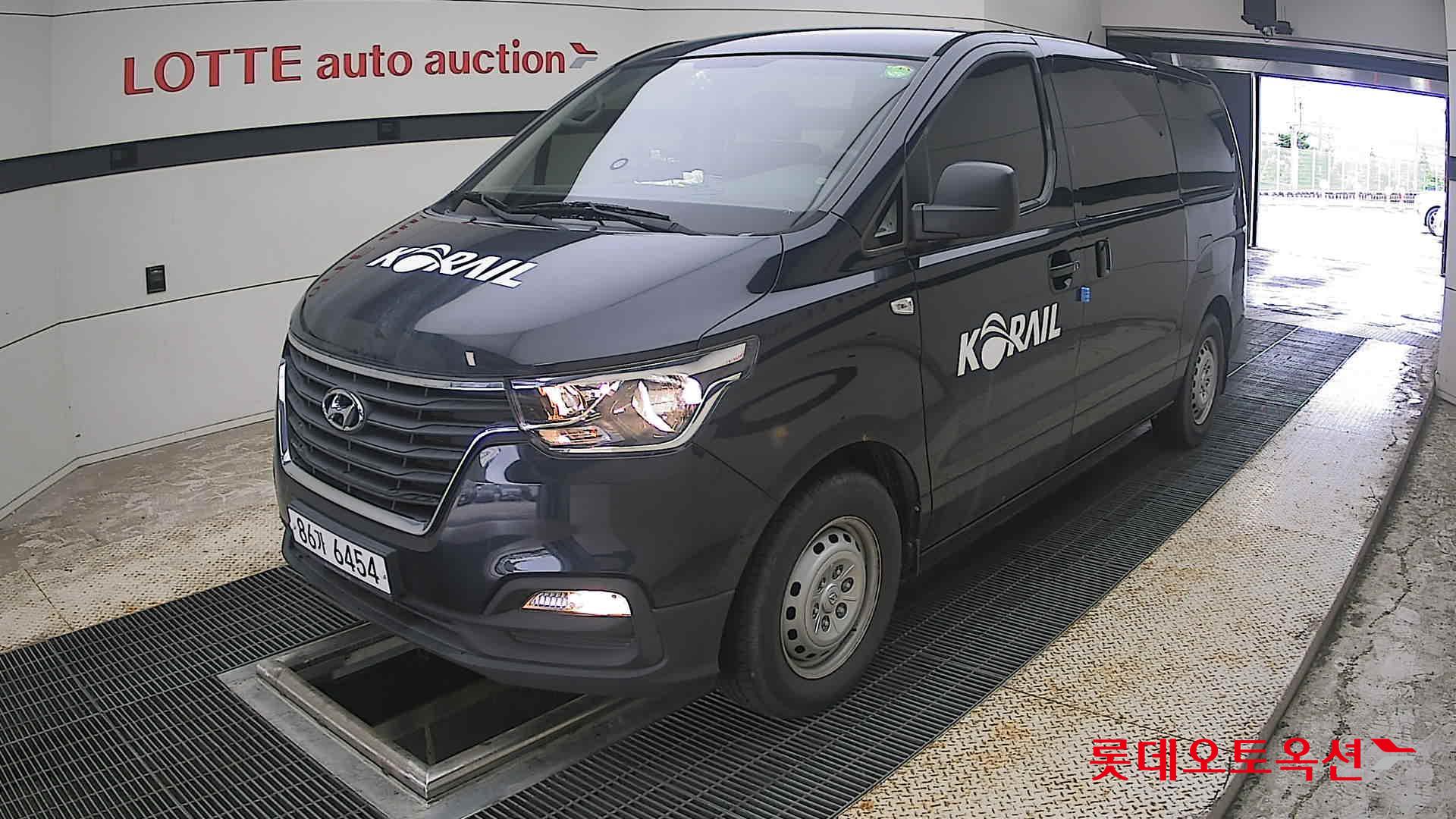 2021 - hyundai grand starex