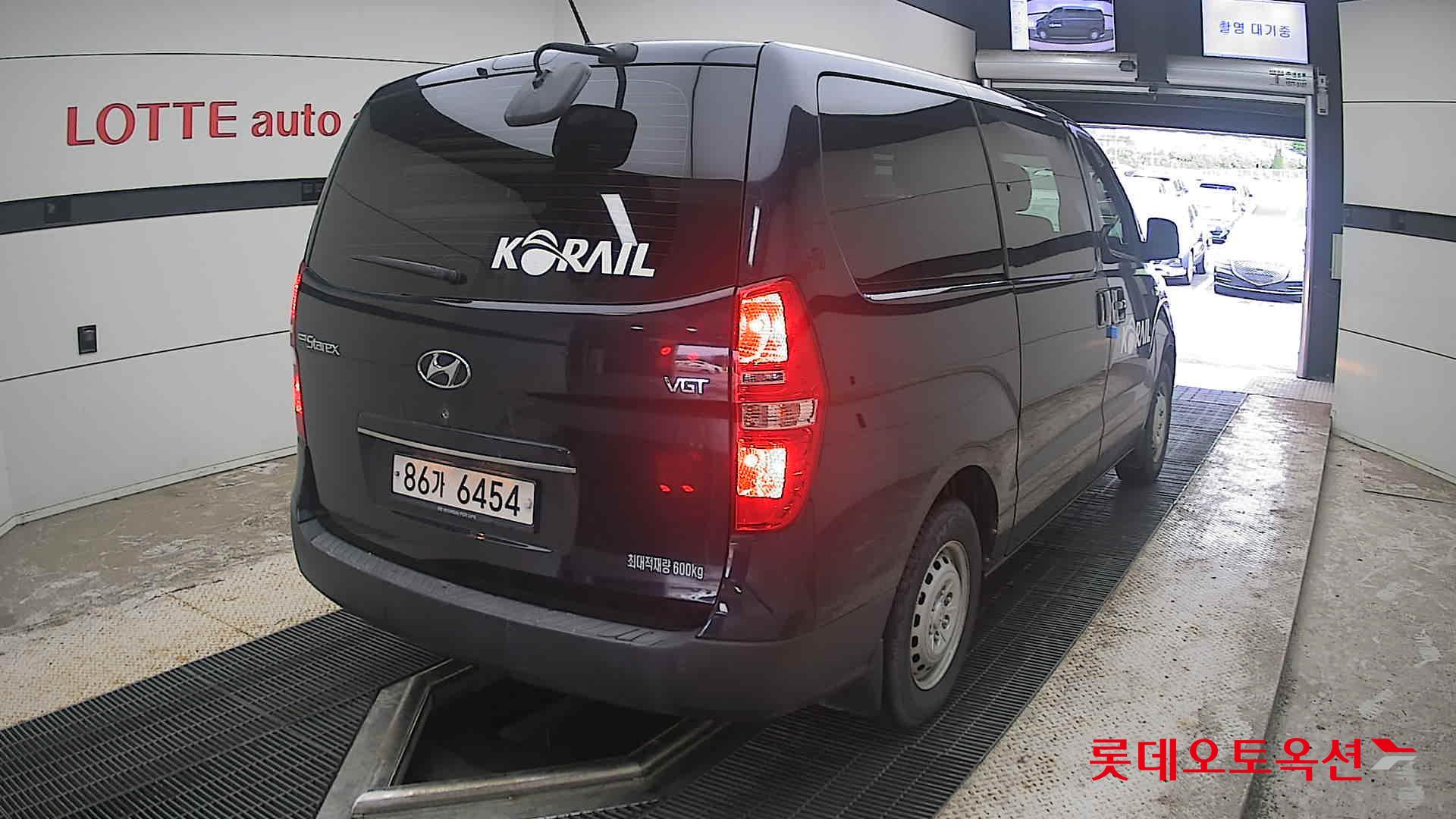 2021 - hyundai grand starex