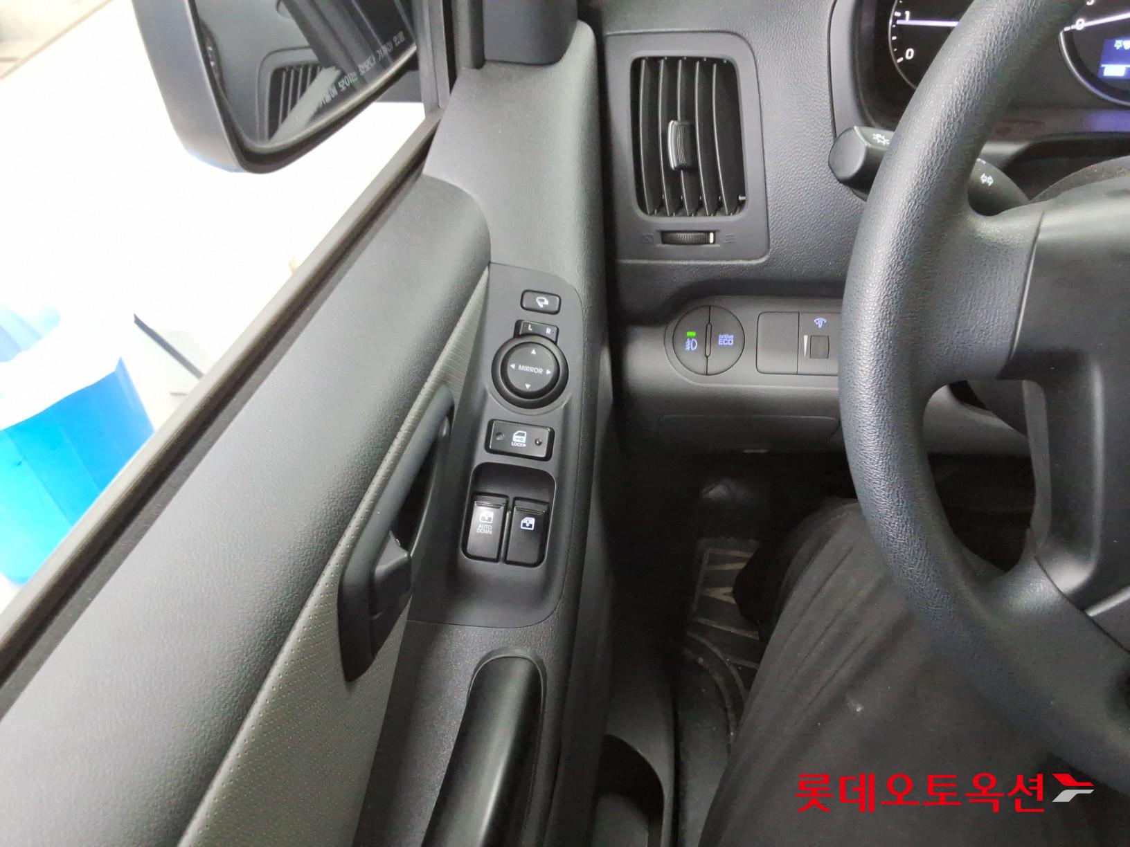 2021 - hyundai grand starex