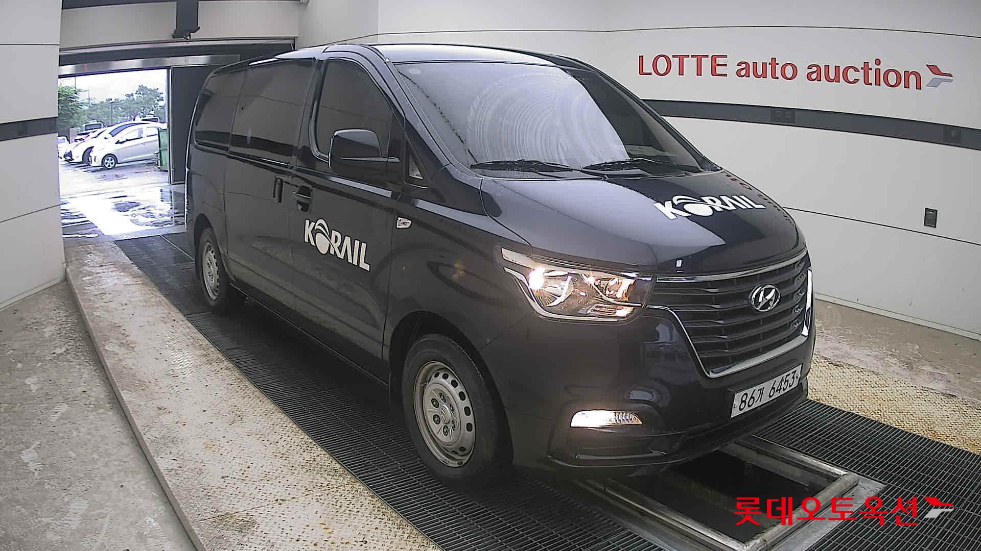 2021 - hyundai grand starex