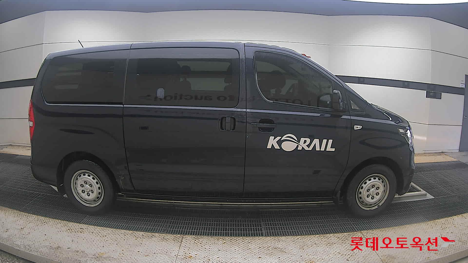 2021 - hyundai grand starex