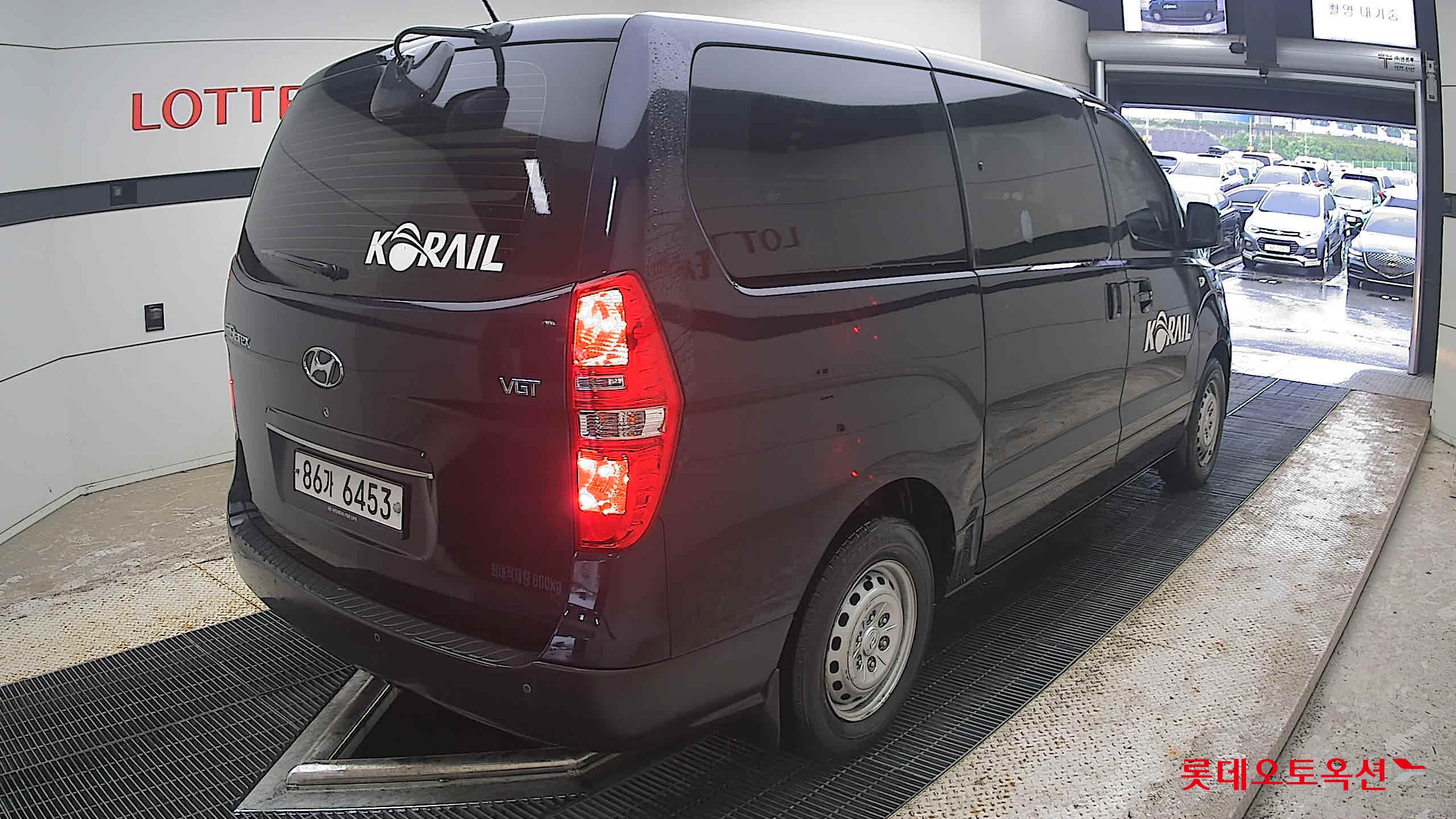 2021 - hyundai grand starex