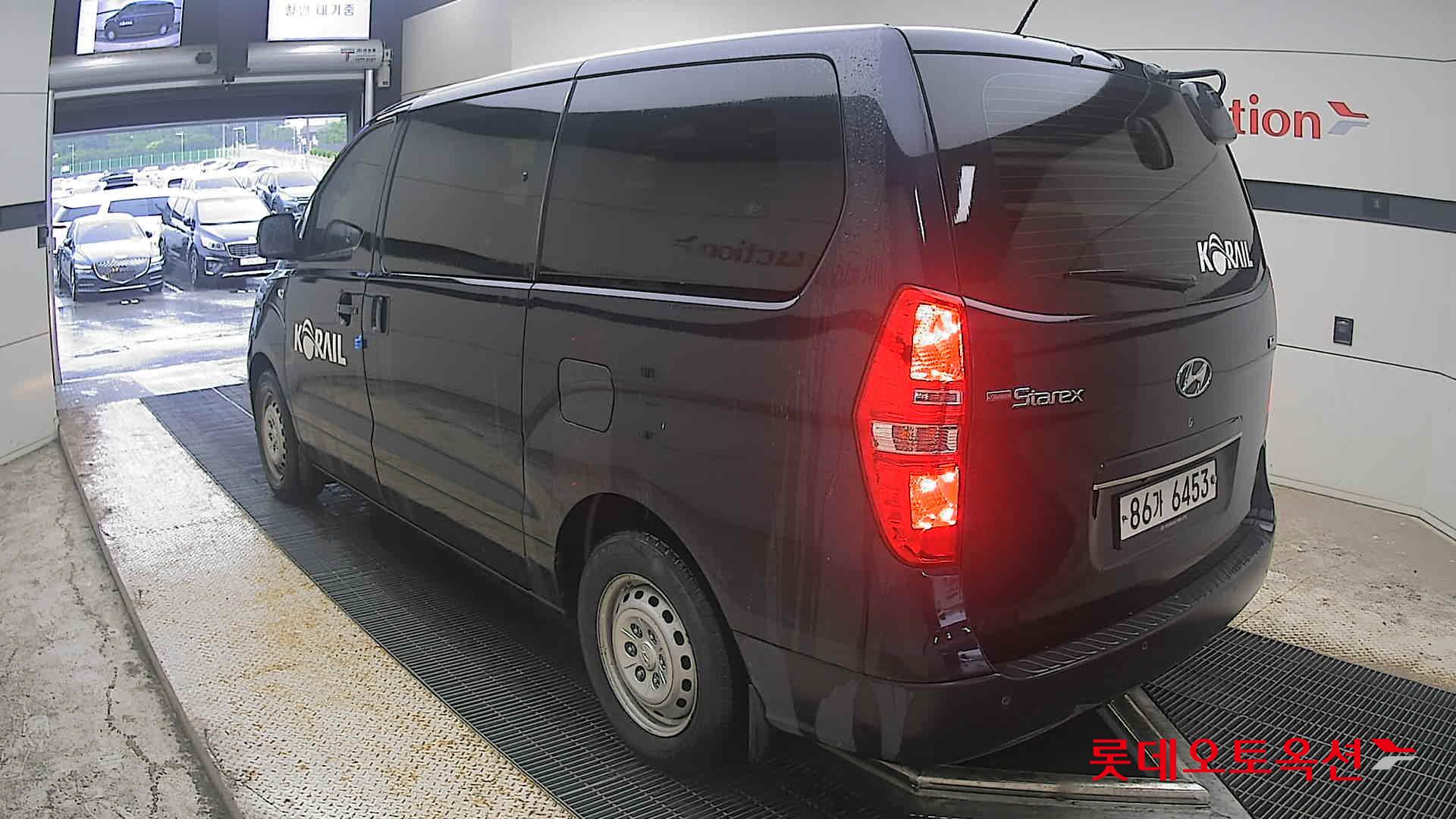 2021 - hyundai grand starex
