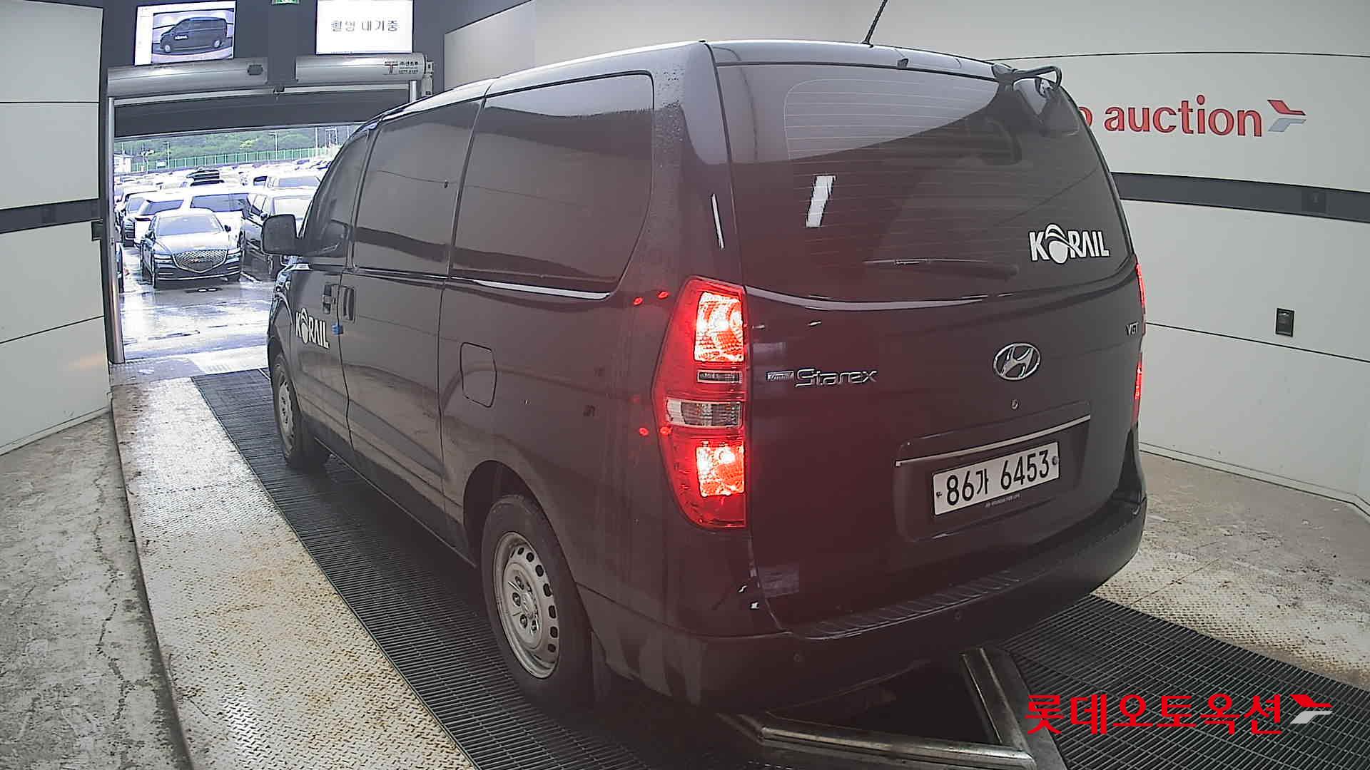 2021 - hyundai grand starex