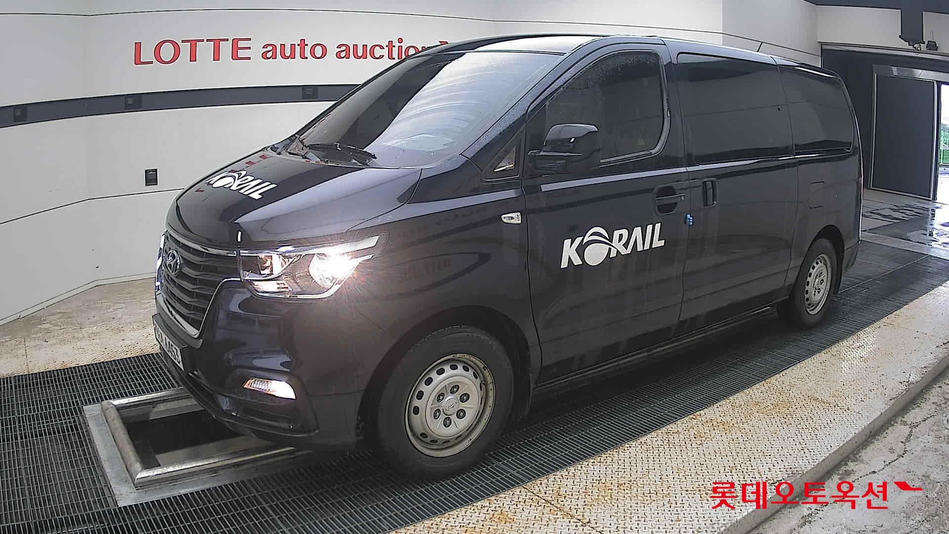 2021 - hyundai grand starex