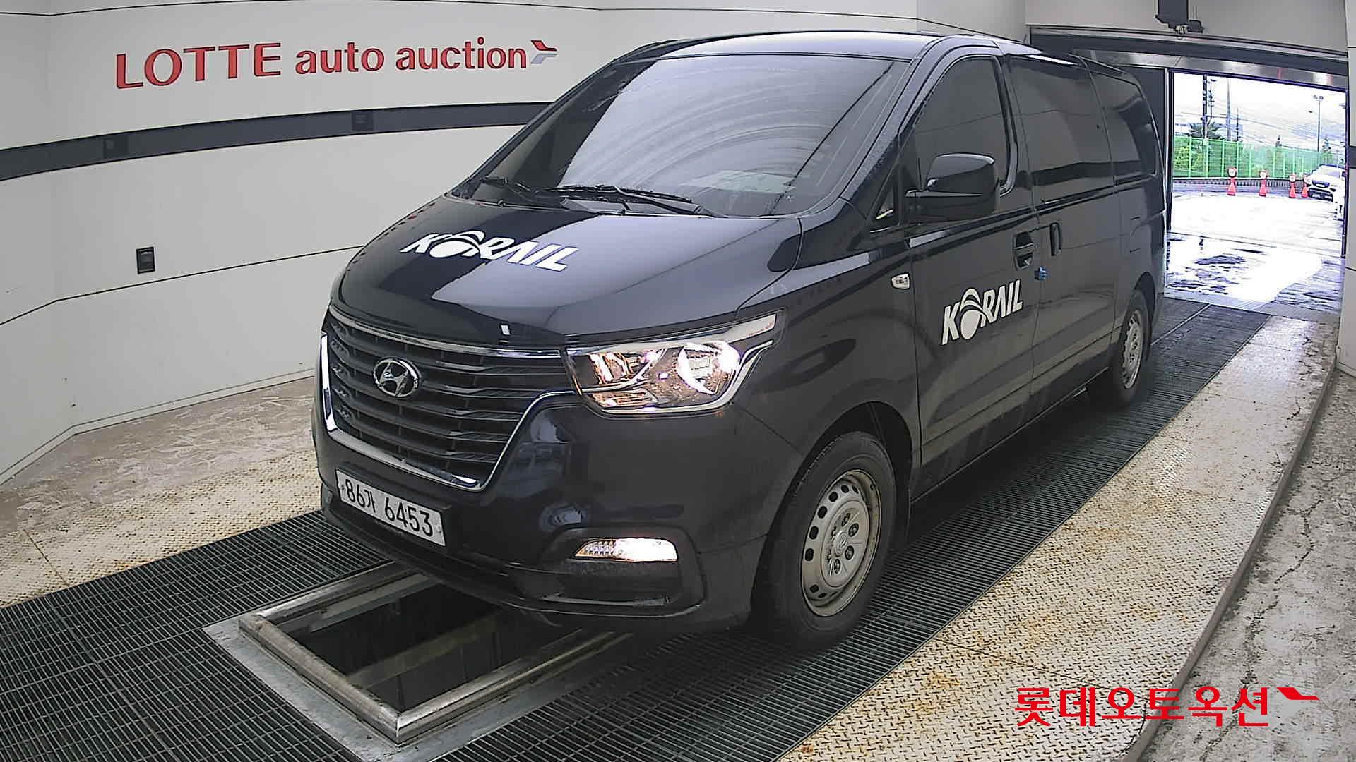 2021 - hyundai grand starex