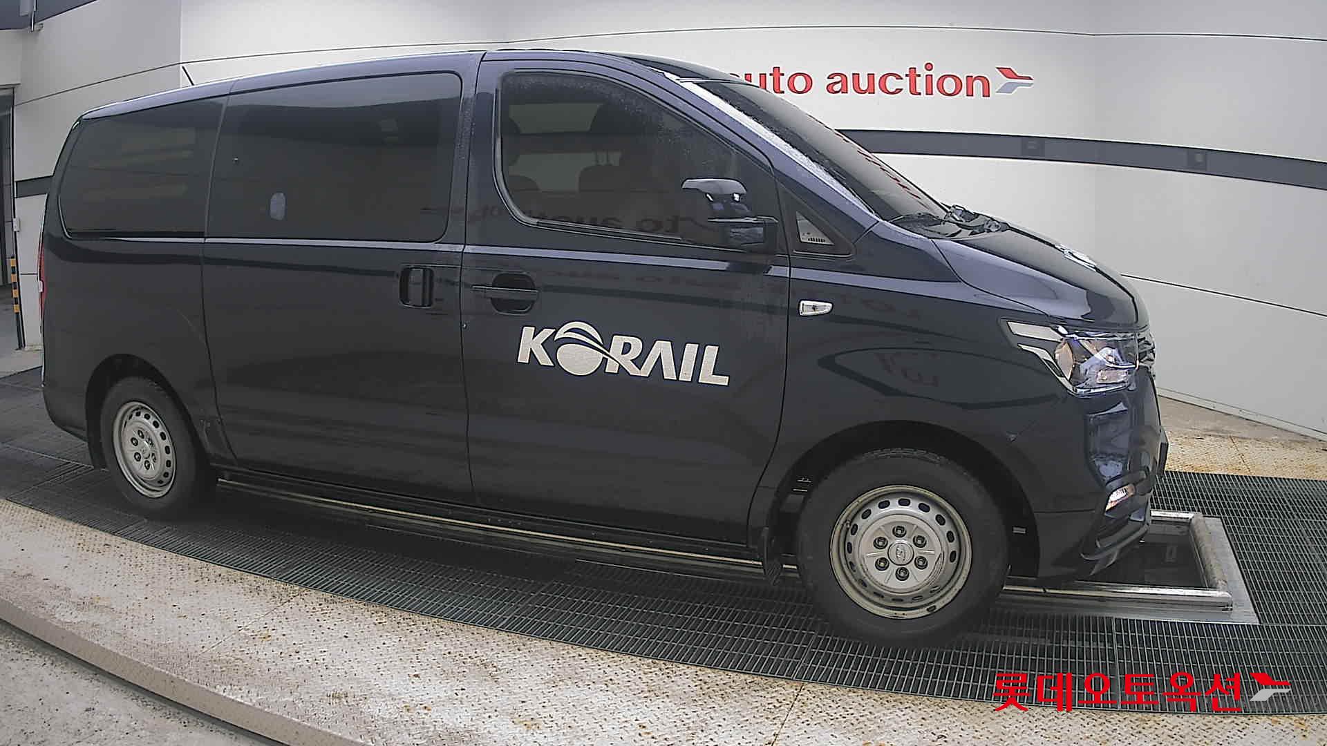 2021 - hyundai grand starex