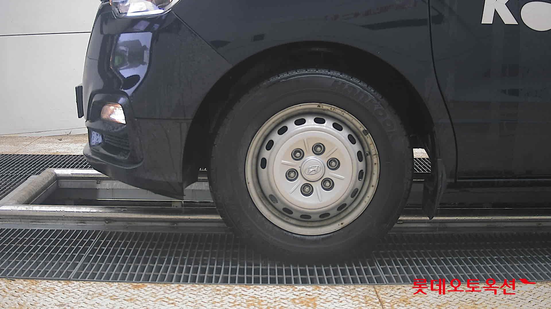 2021 - hyundai grand starex