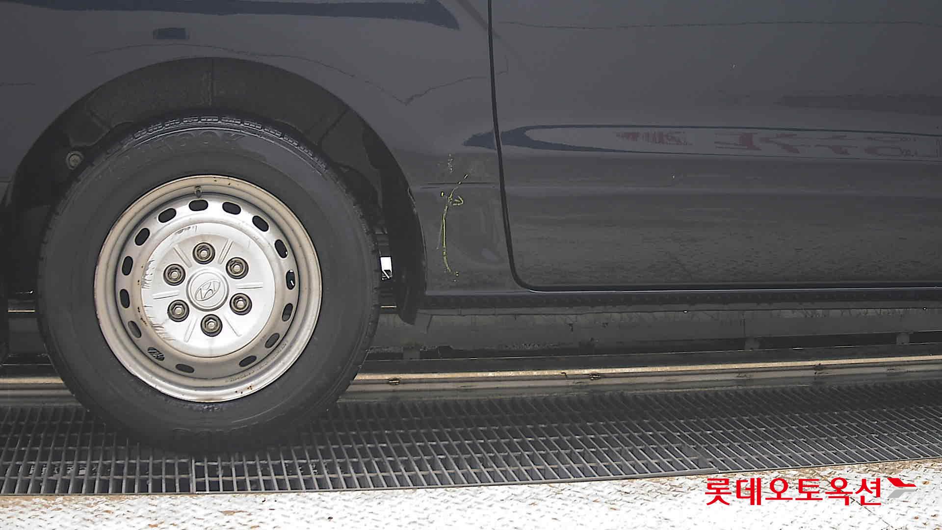 2021 - hyundai grand starex