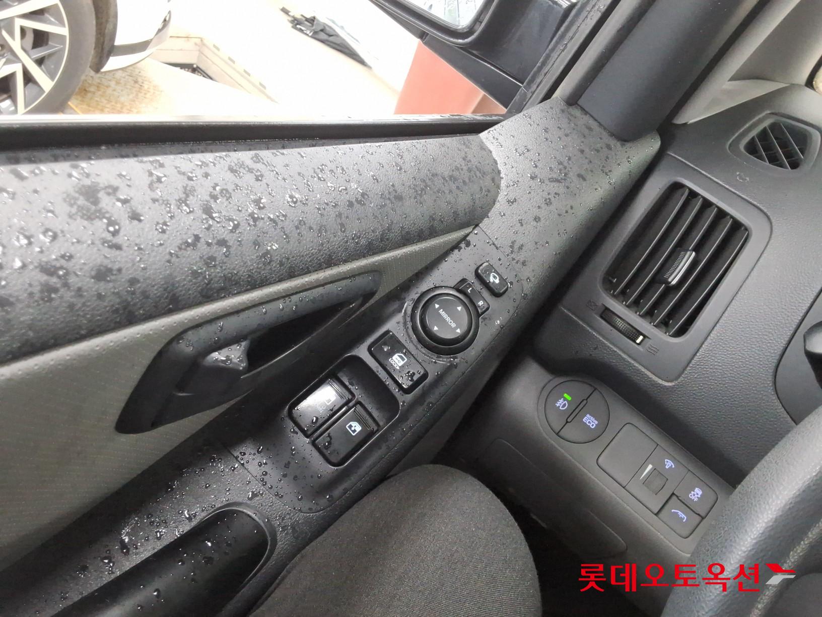 2021 - hyundai grand starex