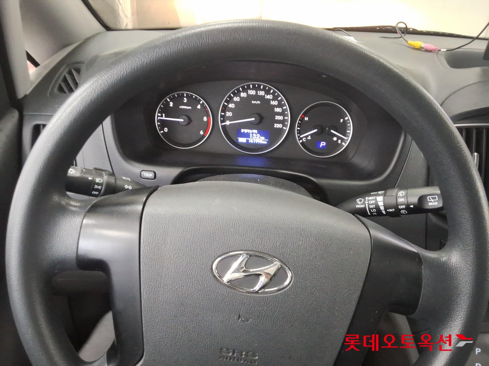 2021 - hyundai grand starex