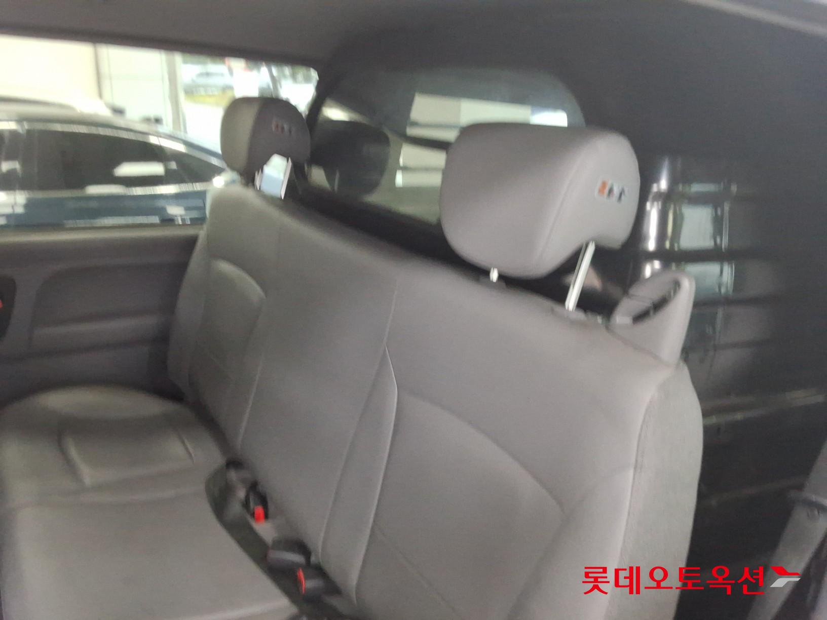 2021 - hyundai grand starex