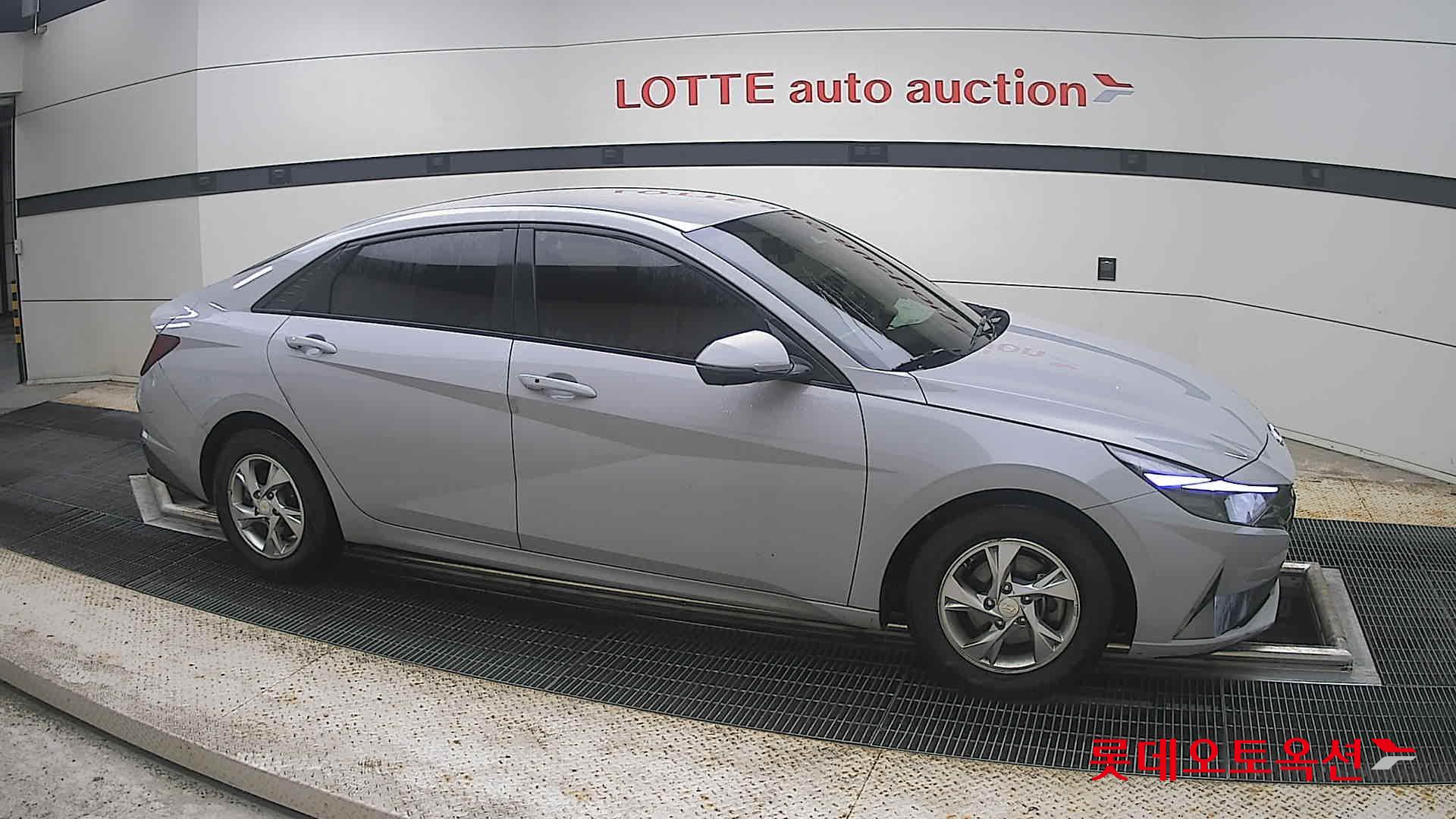 2021 - hyundai avante