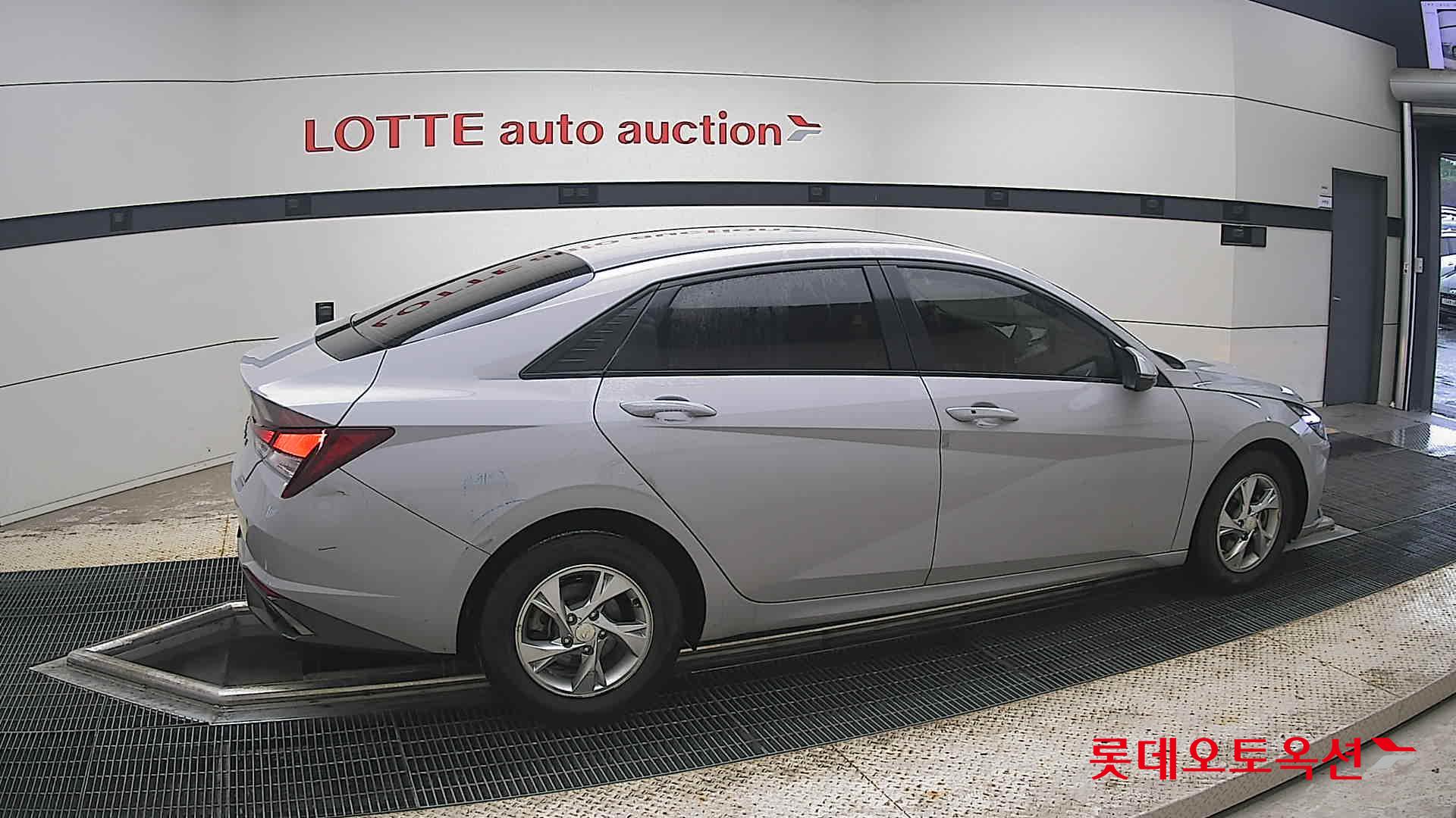 2021 - hyundai avante