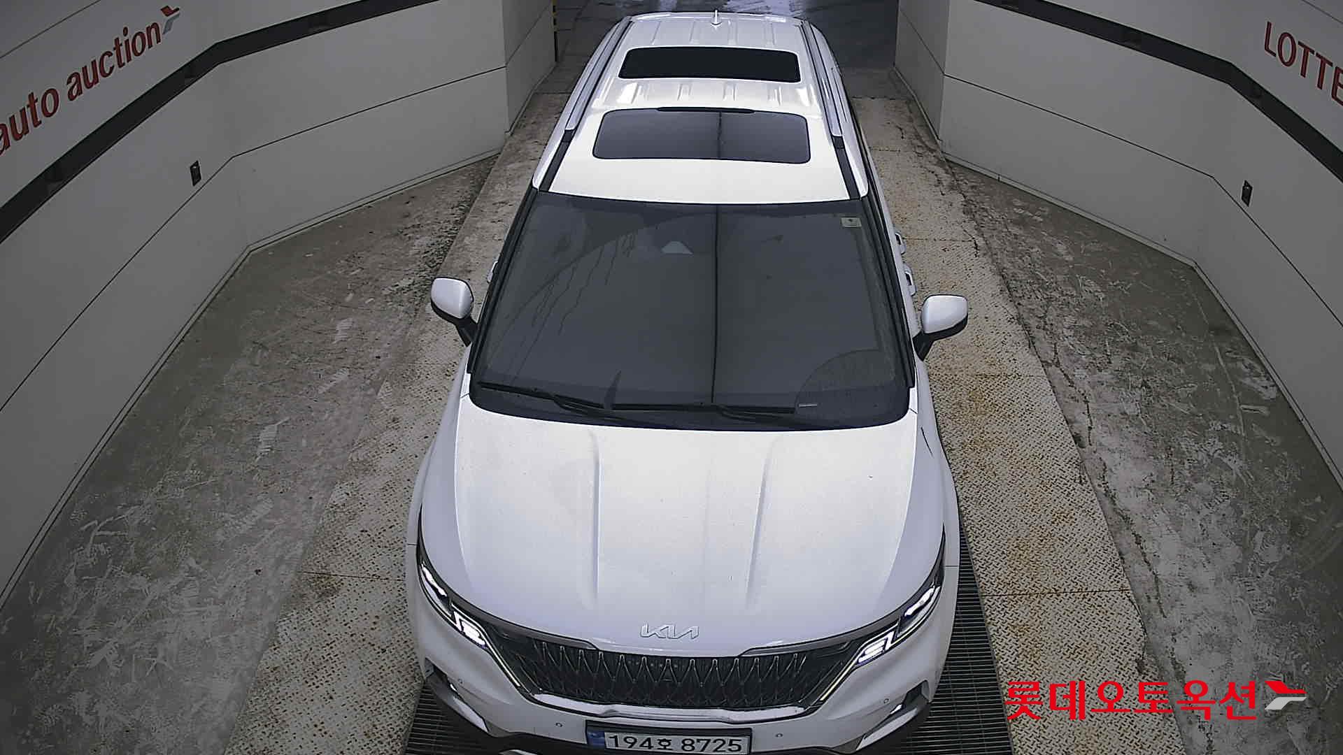 2023 - kia carnival