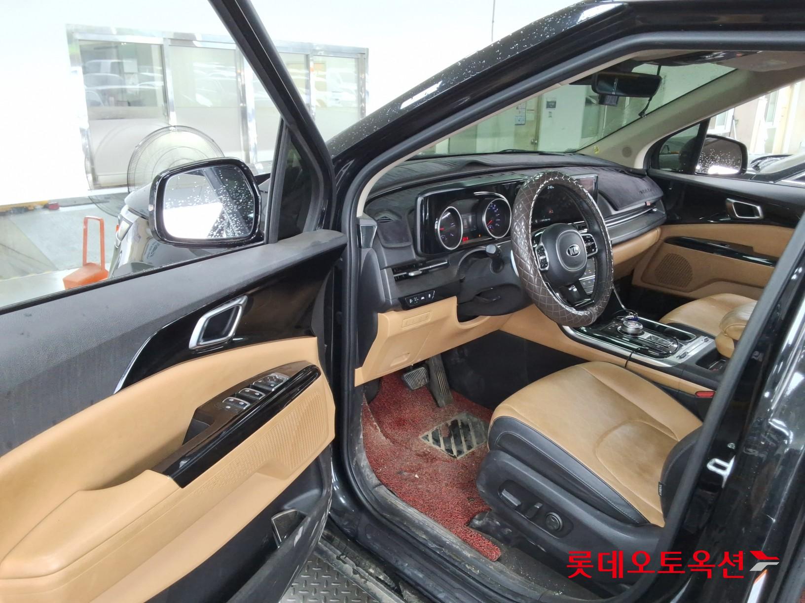 2021 - kia carnival